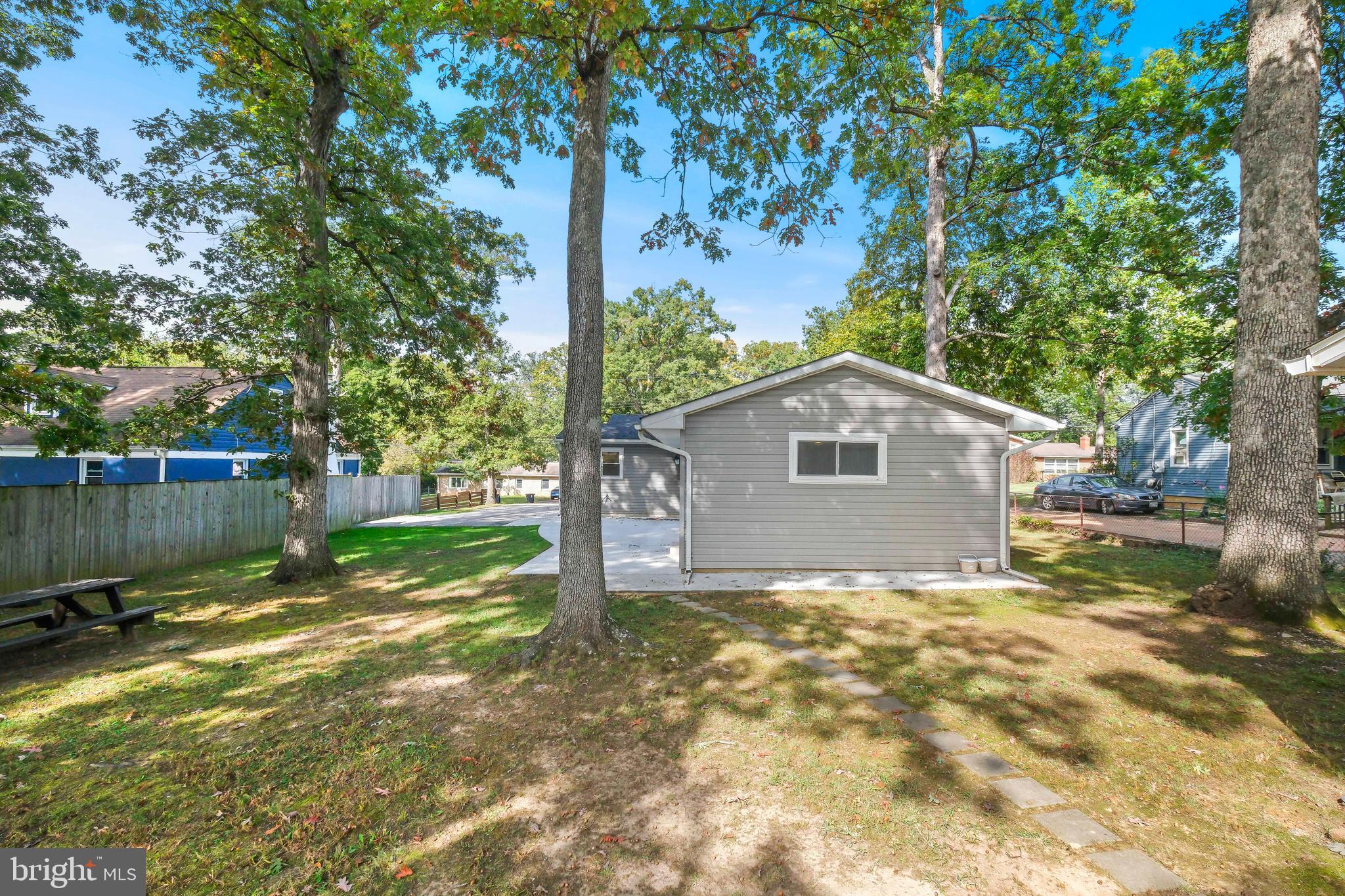 HYNESBORO PARK - Residential