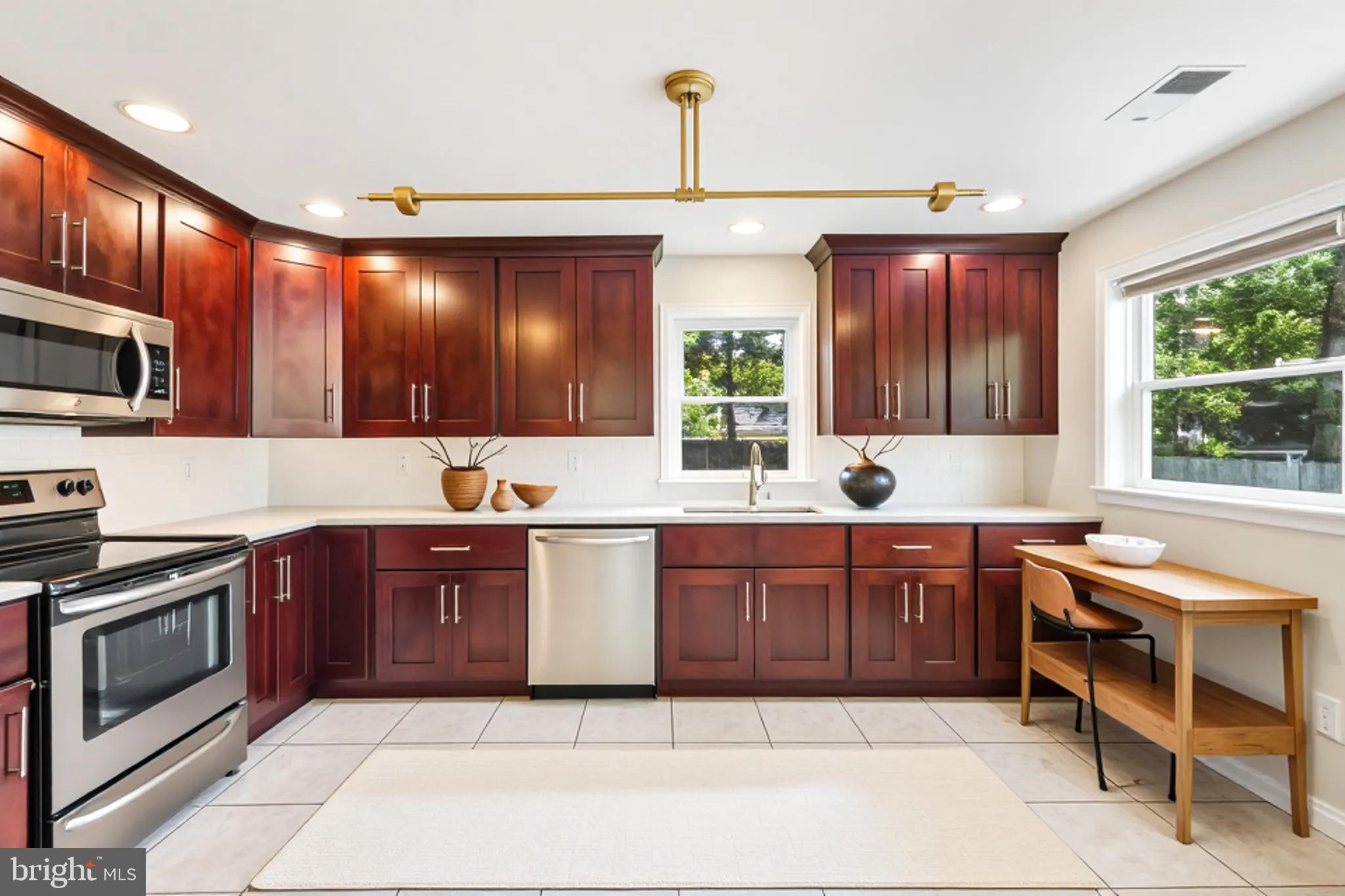 HYNESBORO PARK - Residential