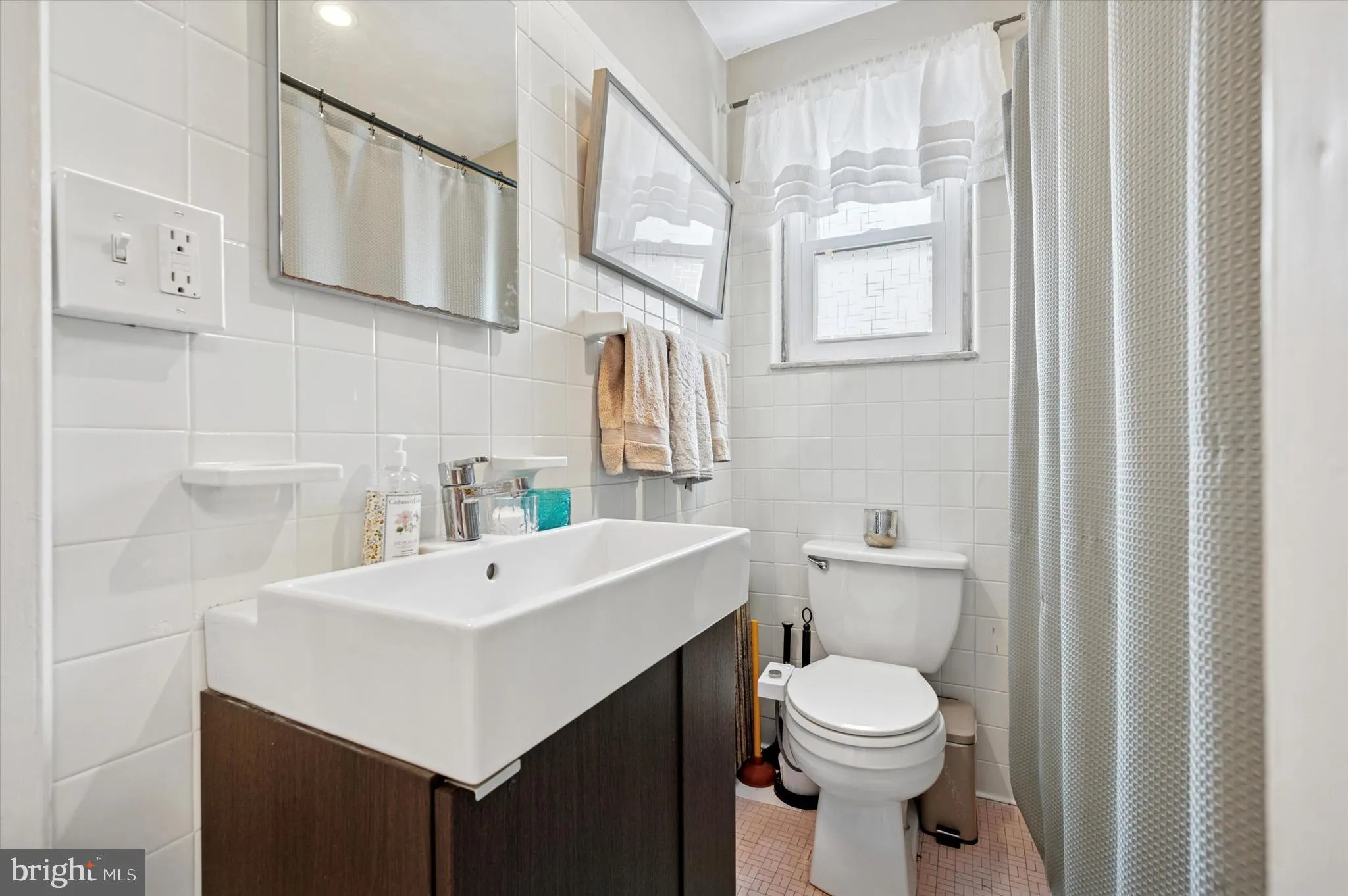 Philadelphia, Pennsylvania 19148, United States, 3 Bedrooms Bedrooms, ,1 BathroomBathrooms,Residential,Active,149017