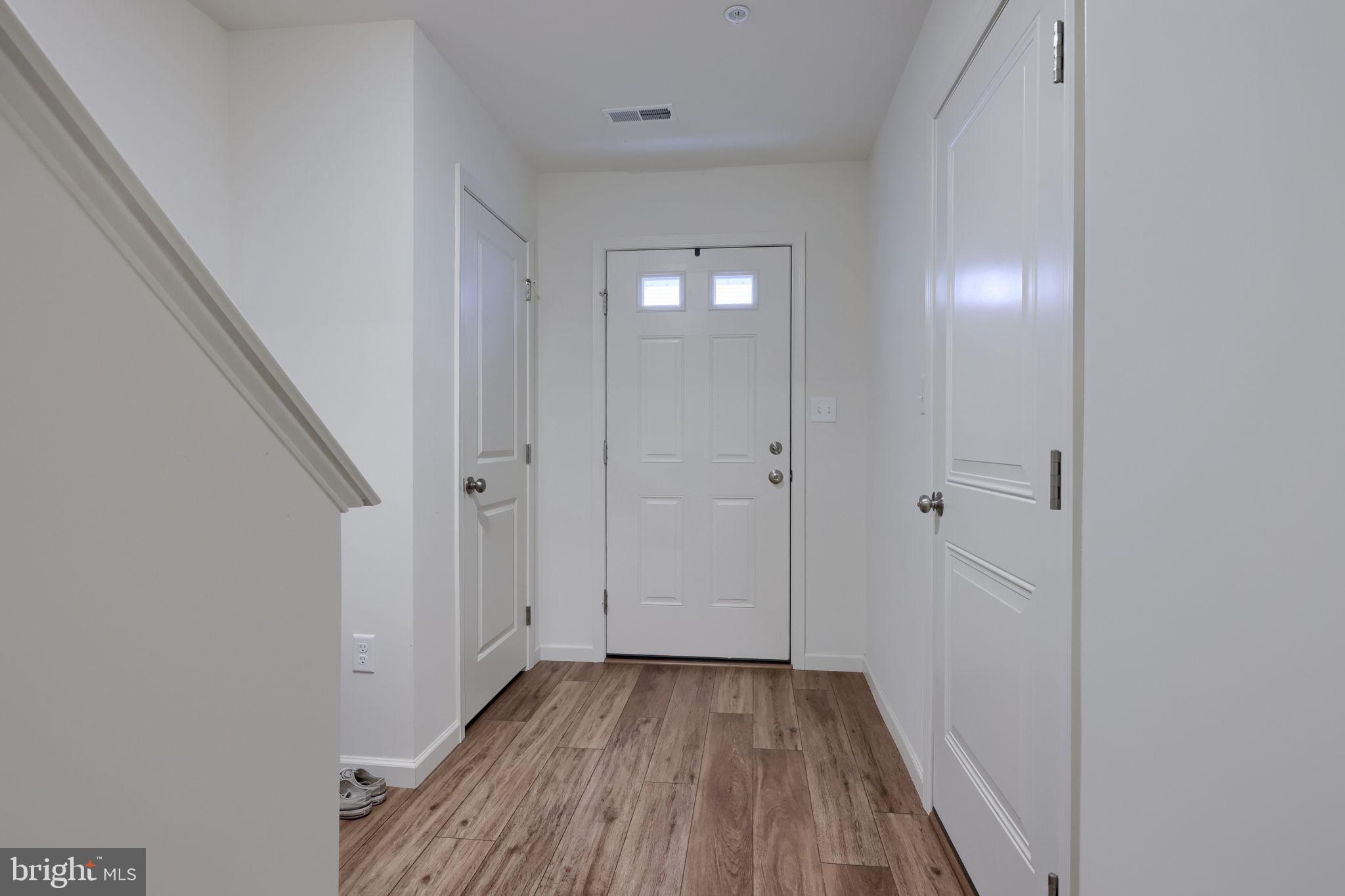 FAIRVIEW SQUARE - Residential