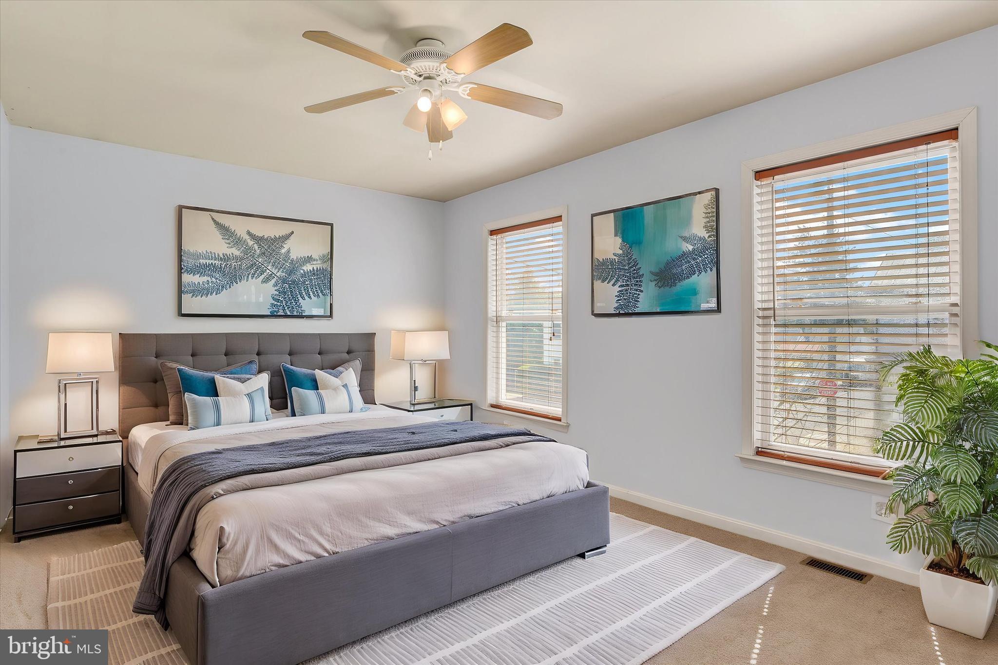 CHESTNUT TOWNHOUSES - Residential