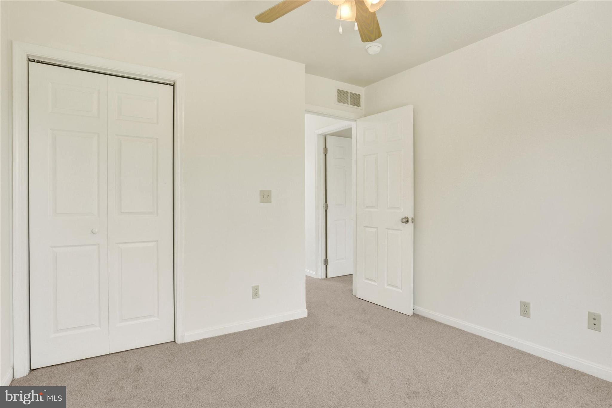 CHESTNUT TOWNHOUSES - Residential