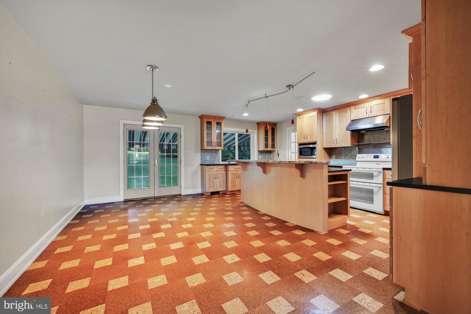 BLOSSOM HILL - Residential