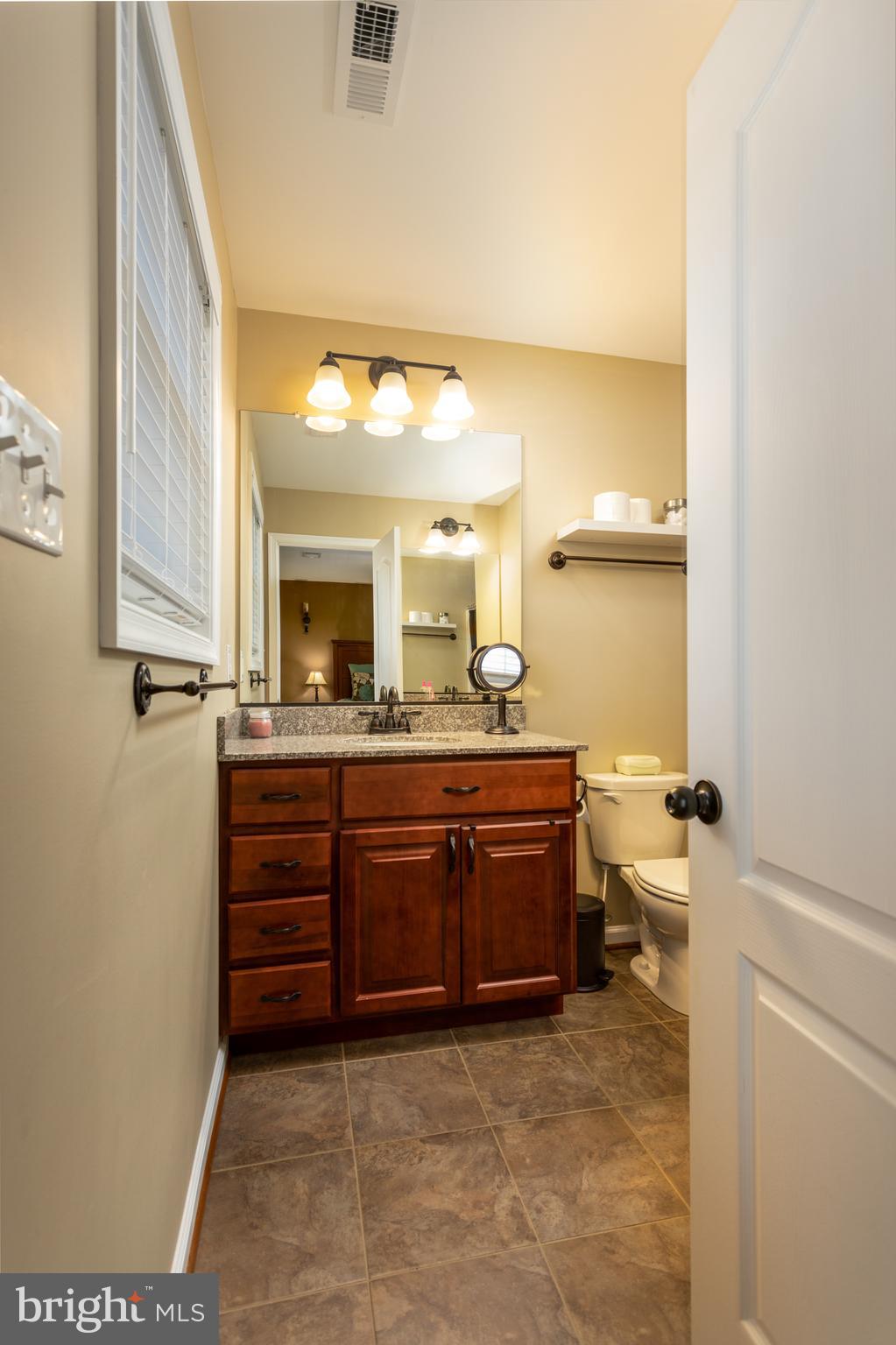 LAKE FRONT ROYAL - Residential