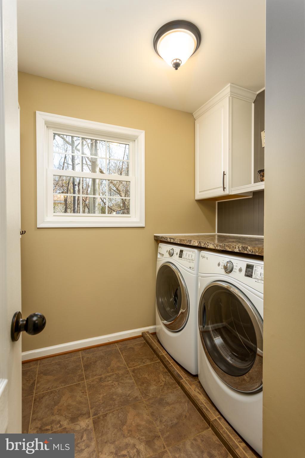 LAKE FRONT ROYAL - Residential