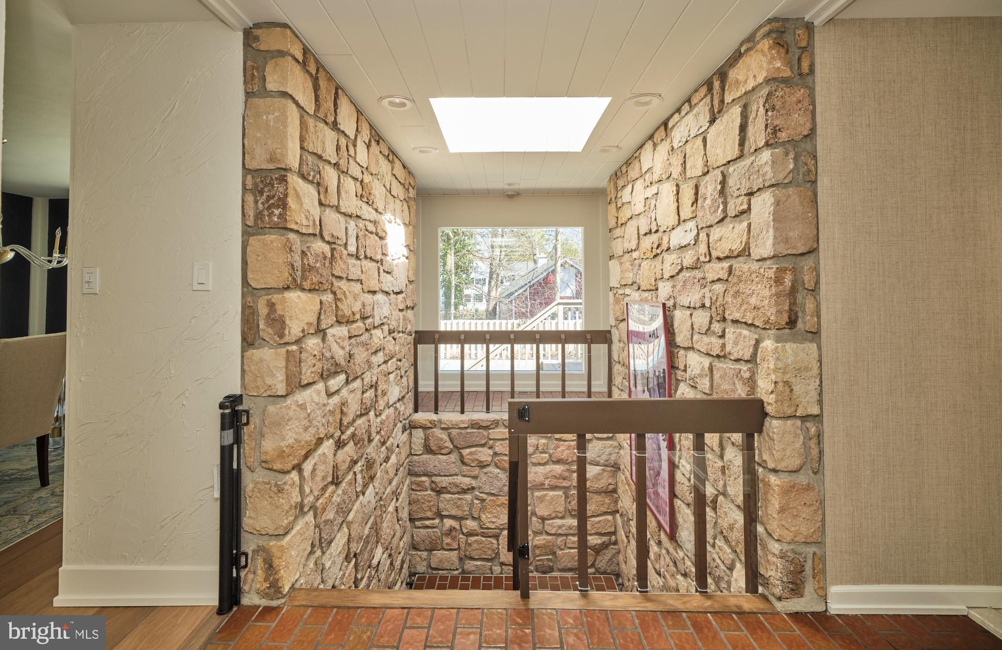 EDGEWOOD PARK - Residential