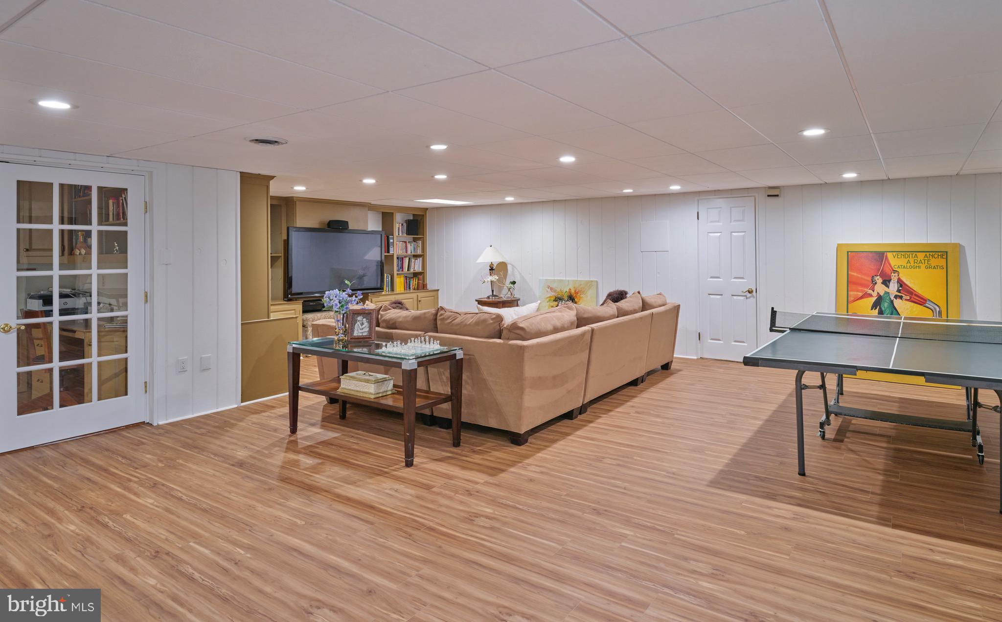 EDGEWOOD PARK - Residential