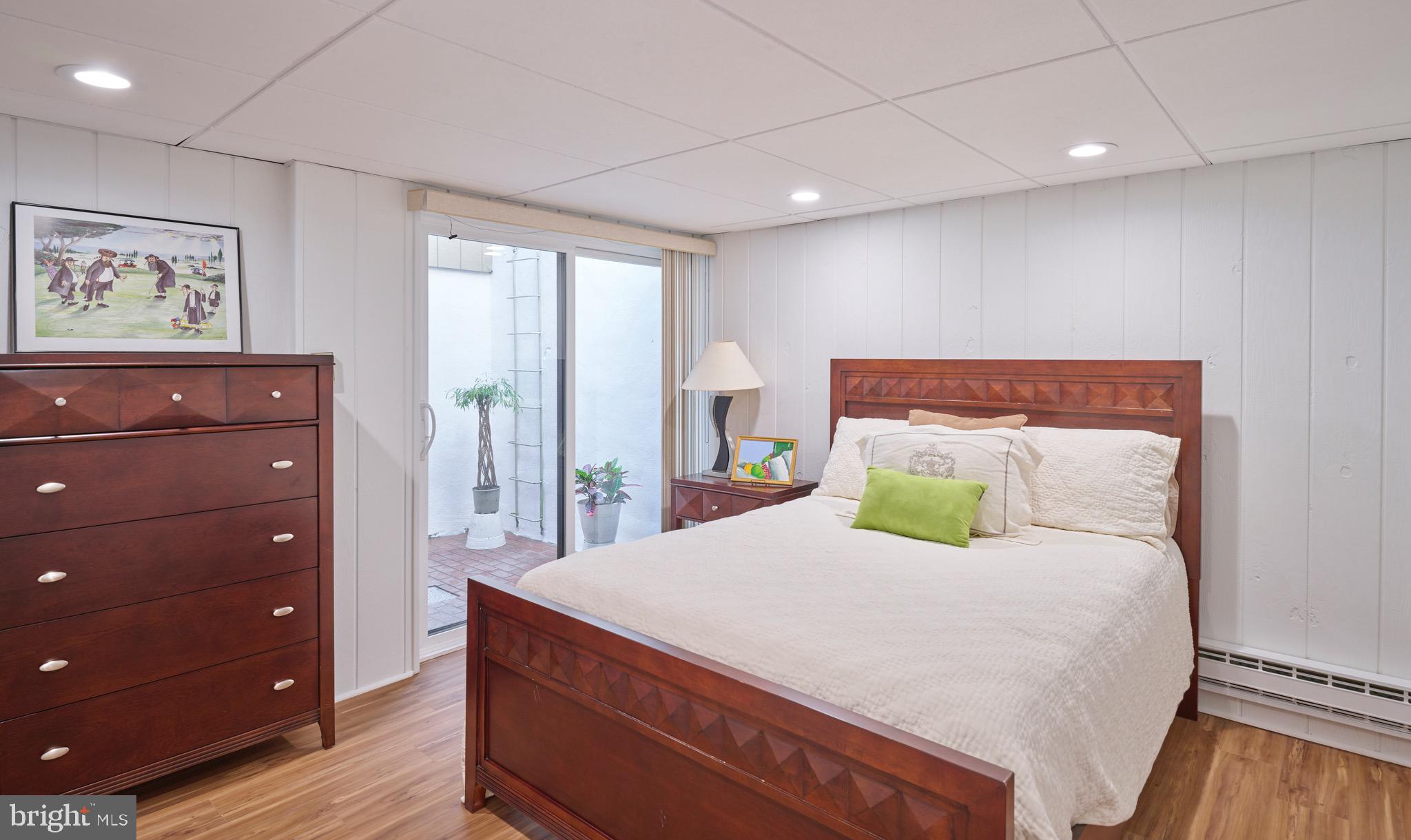 EDGEWOOD PARK - Residential