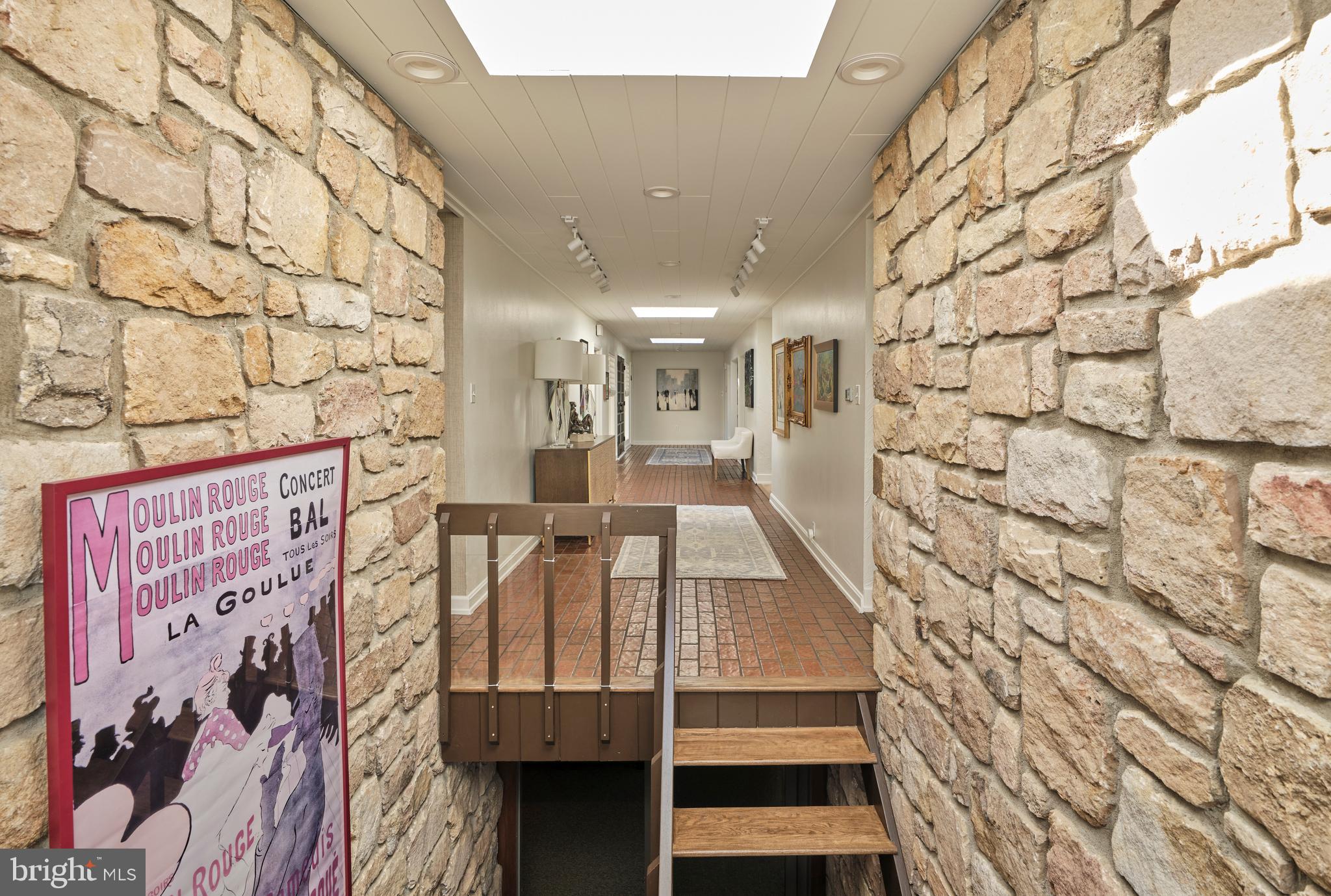 EDGEWOOD PARK - Residential