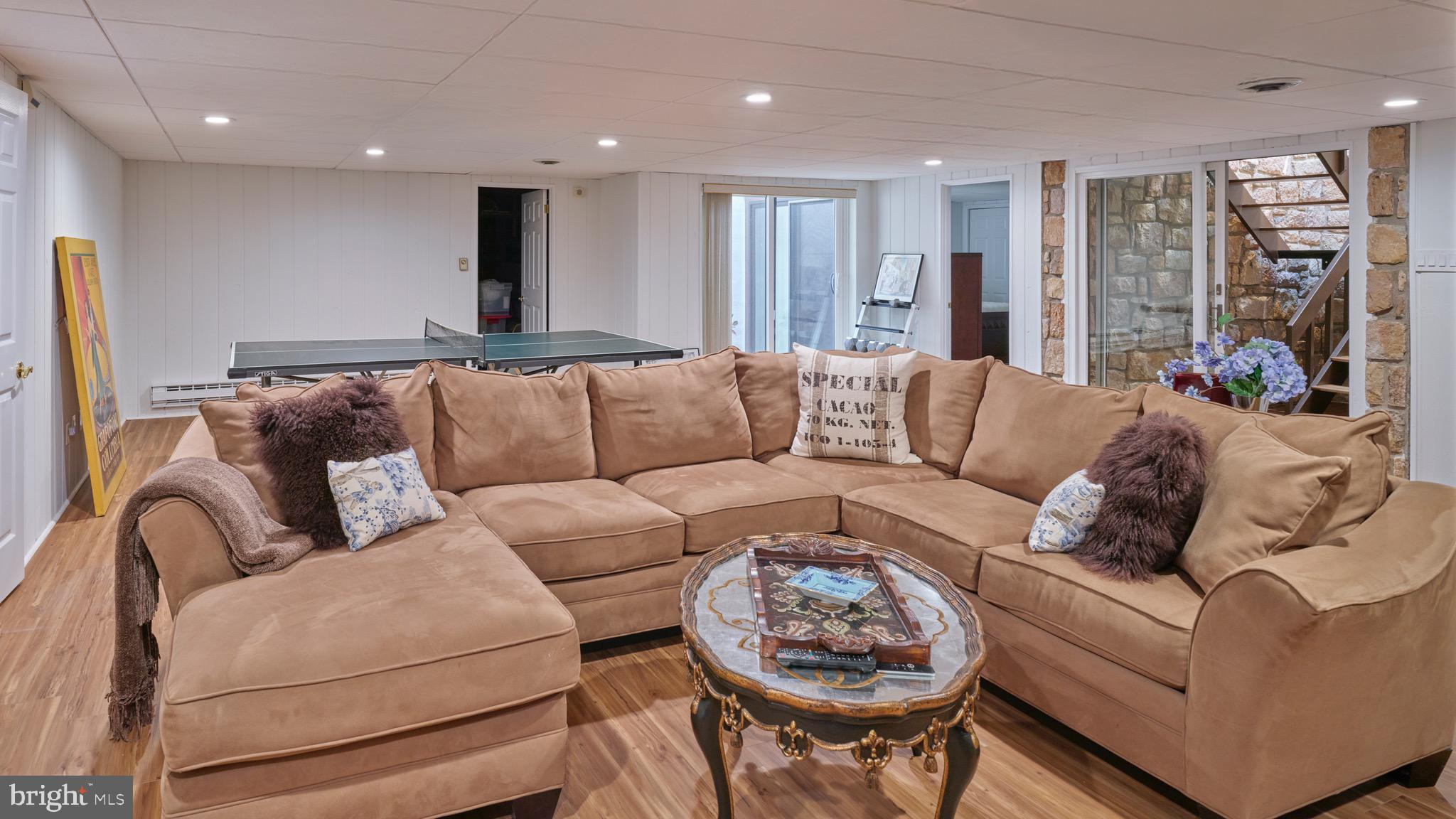 EDGEWOOD PARK - Residential