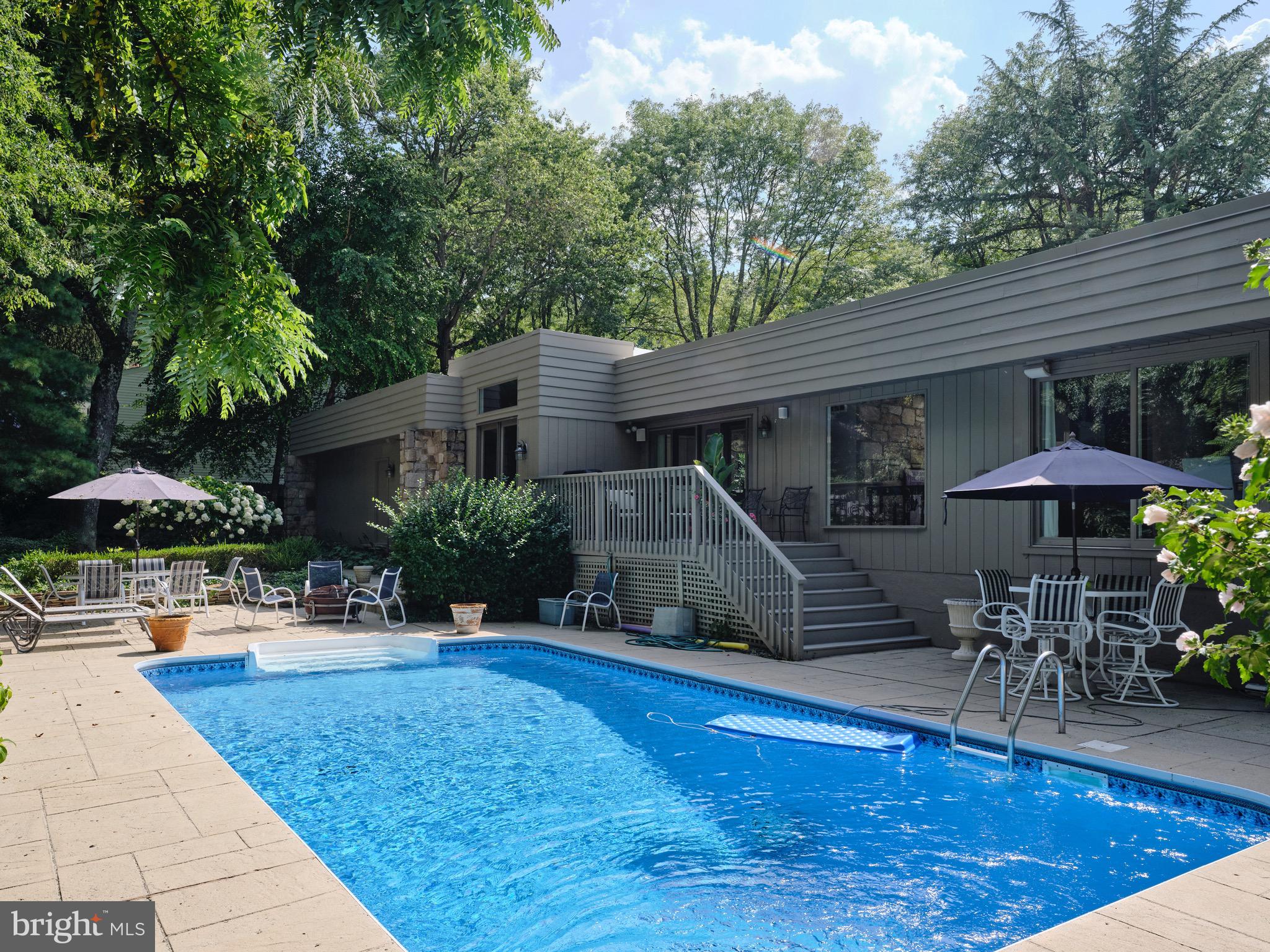 EDGEWOOD PARK - Residential