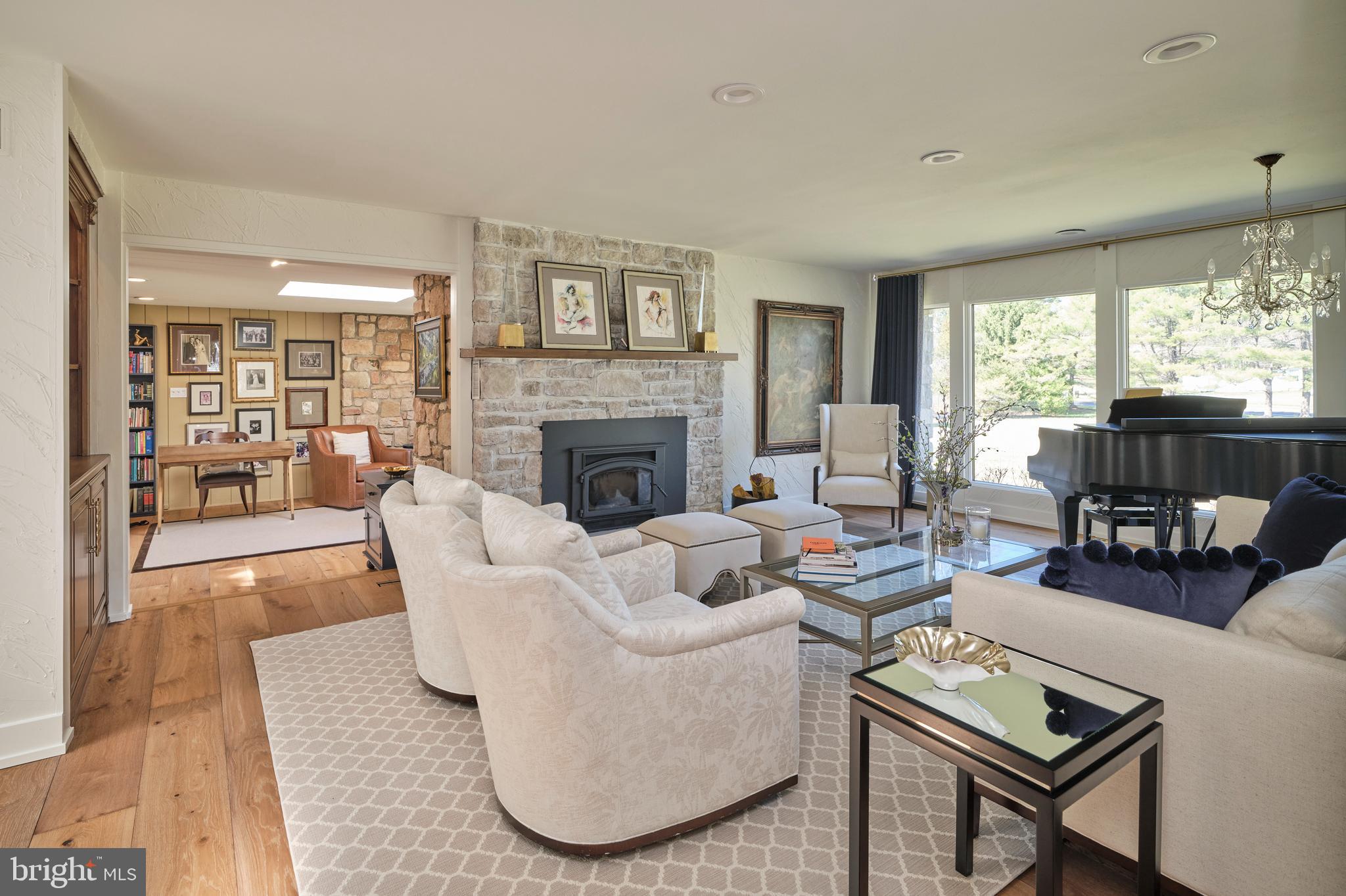 EDGEWOOD PARK - Residential