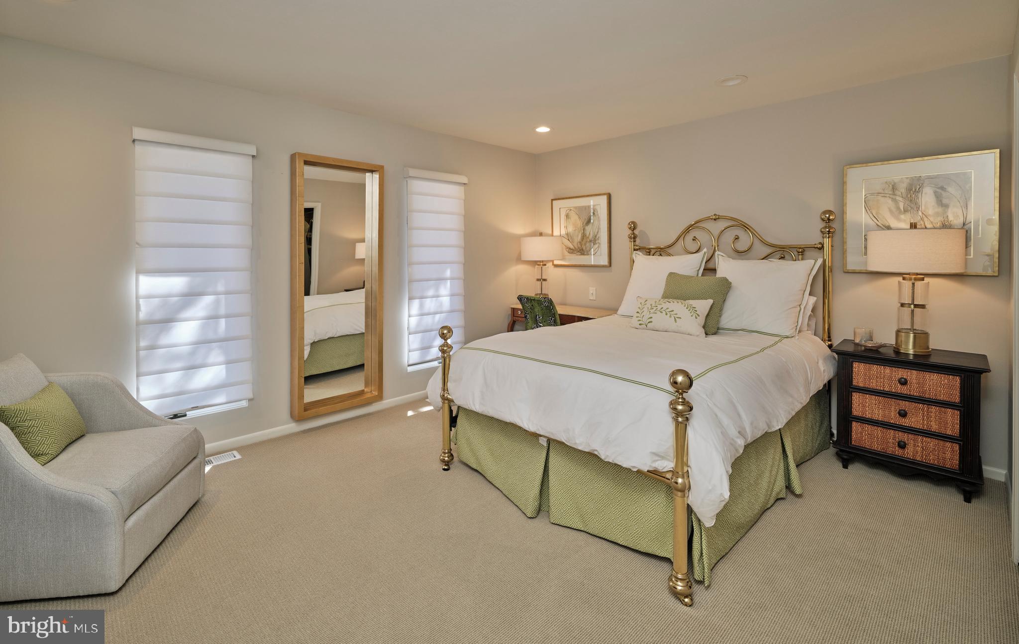 EDGEWOOD PARK - Residential