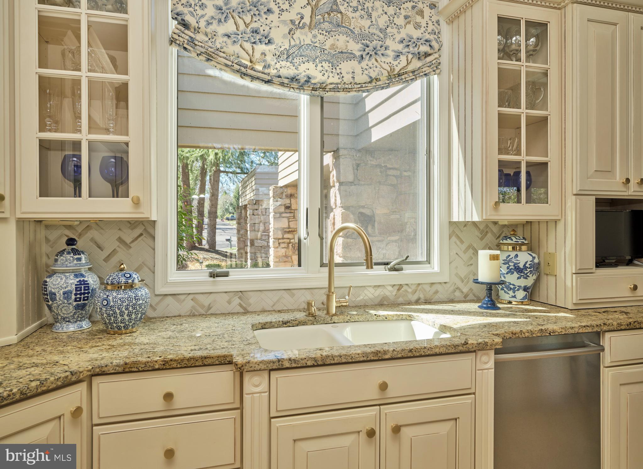 EDGEWOOD PARK - Residential