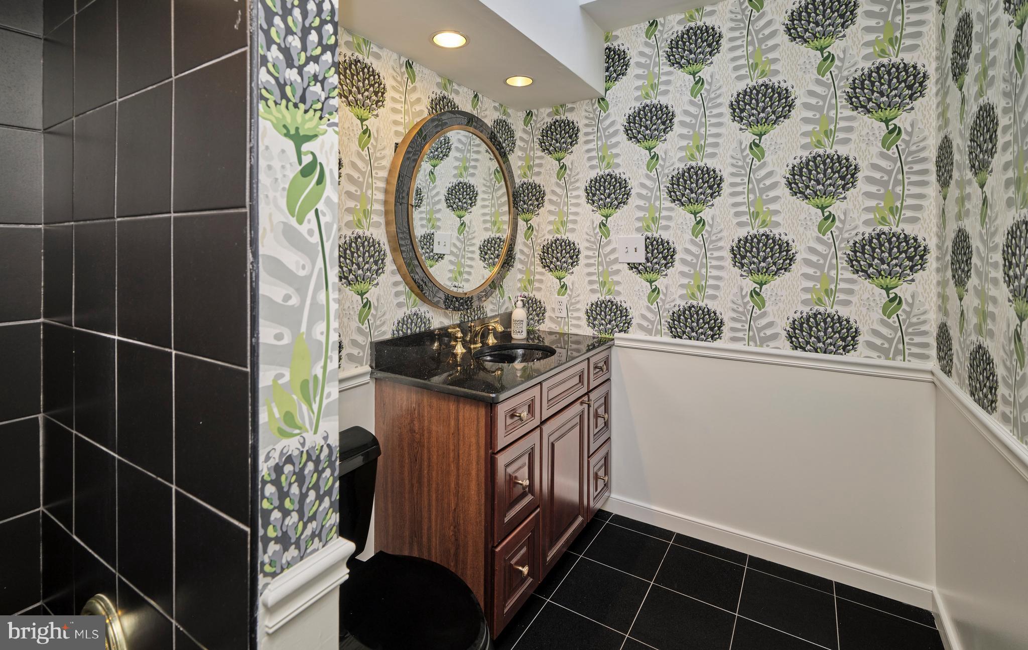 EDGEWOOD PARK - Residential