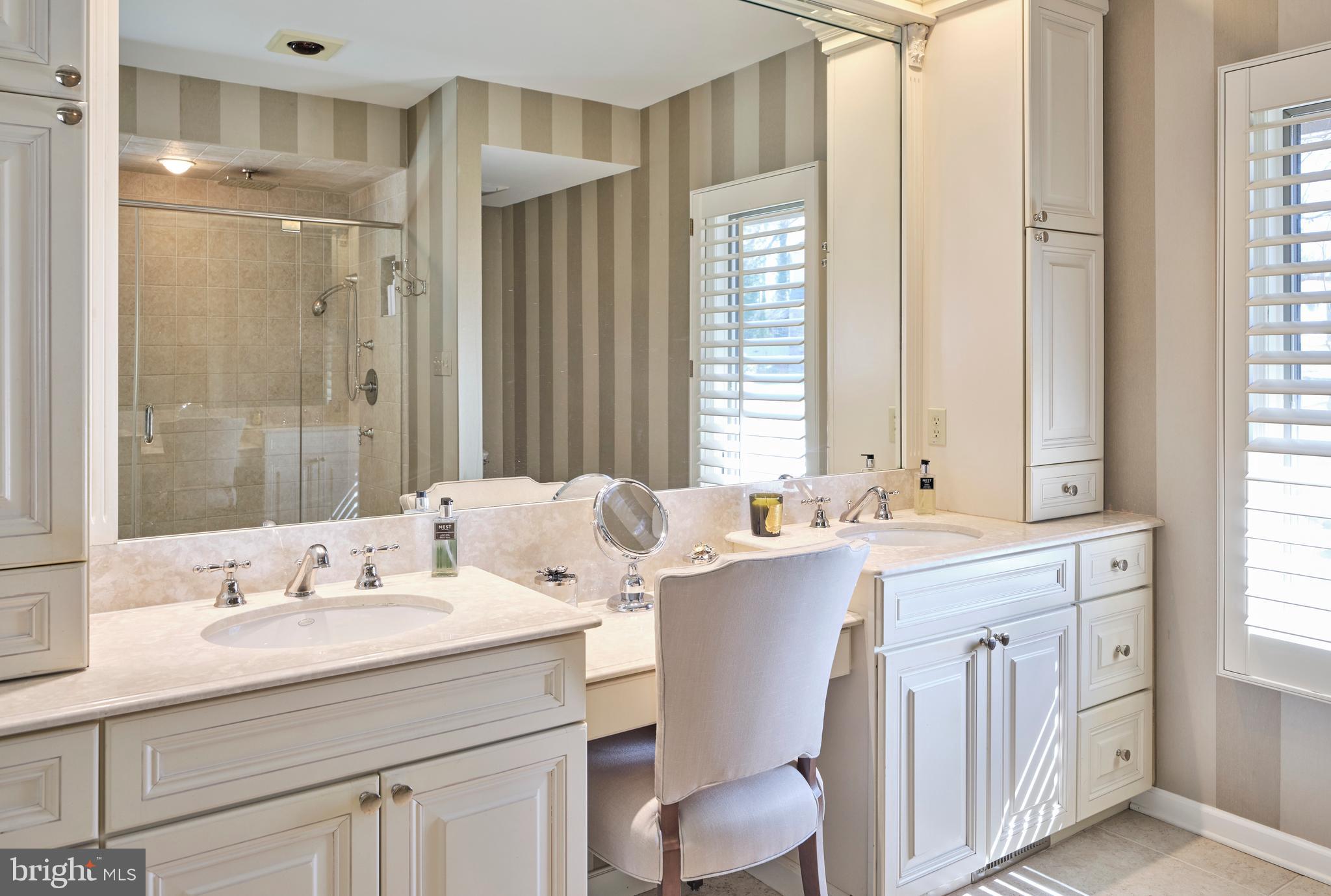 EDGEWOOD PARK - Residential