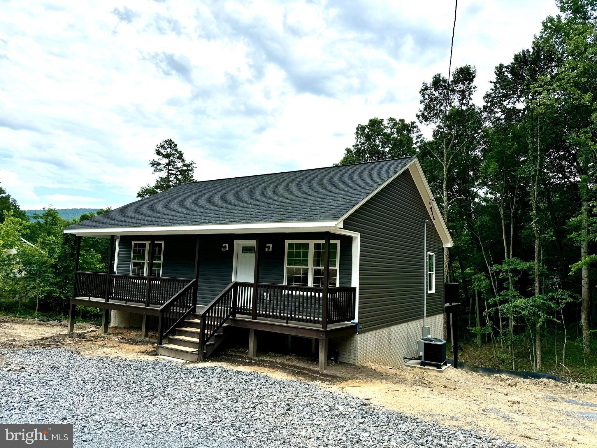 SHEN FARMS RIVERVIEW - Residential