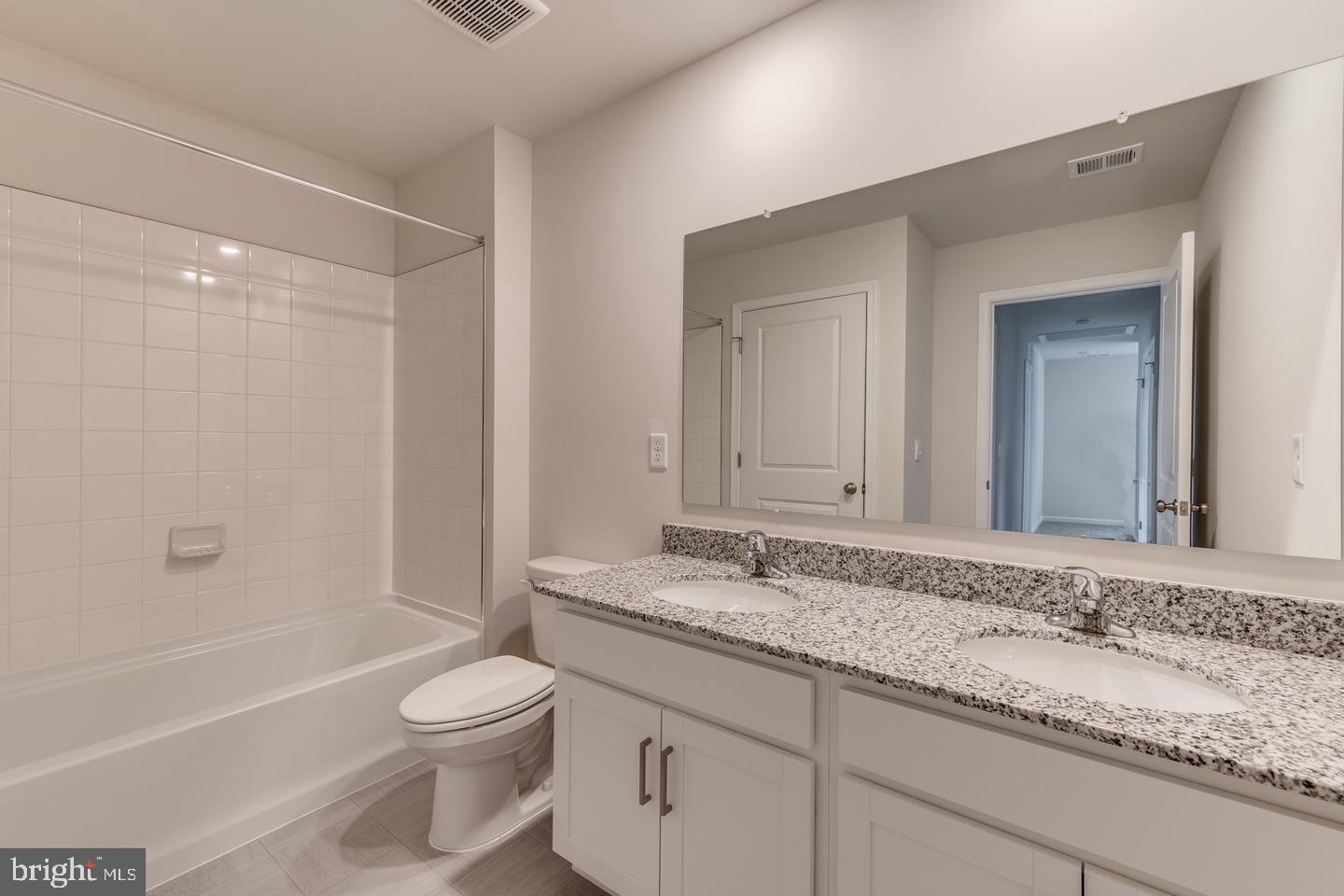 VALLEY VIEW - Residential Lease