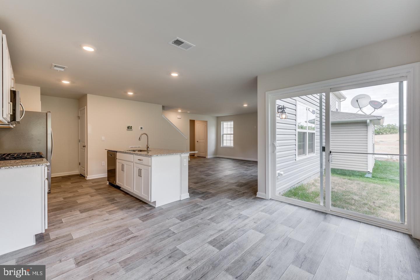 VALLEY VIEW - Residential Lease