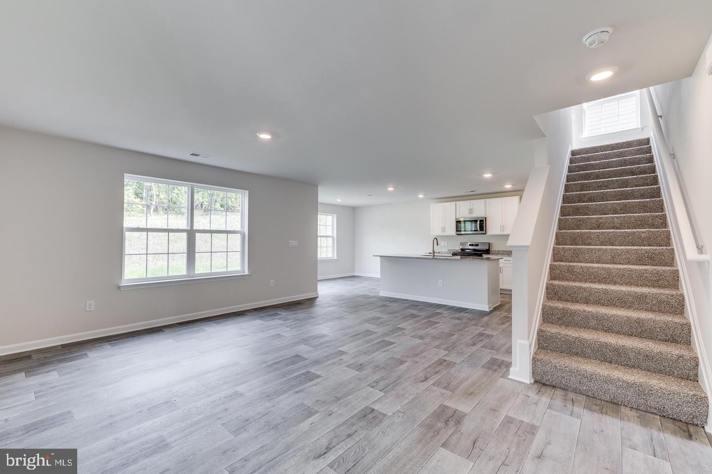 VALLEY VIEW - Residential Lease