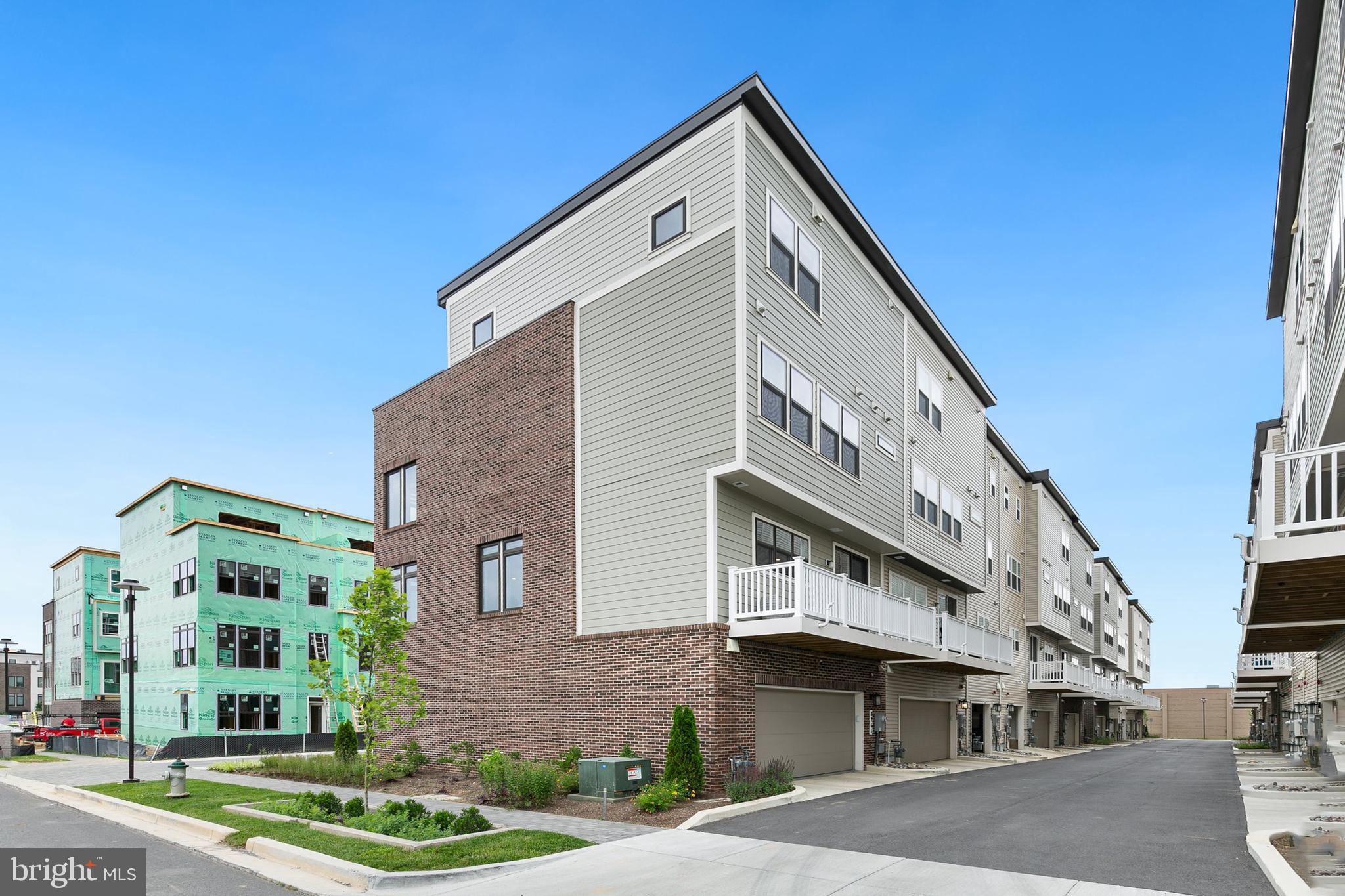 SHADY GROVE - Residential