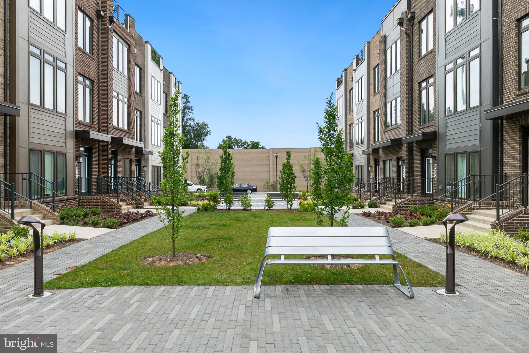 SHADY GROVE - Residential