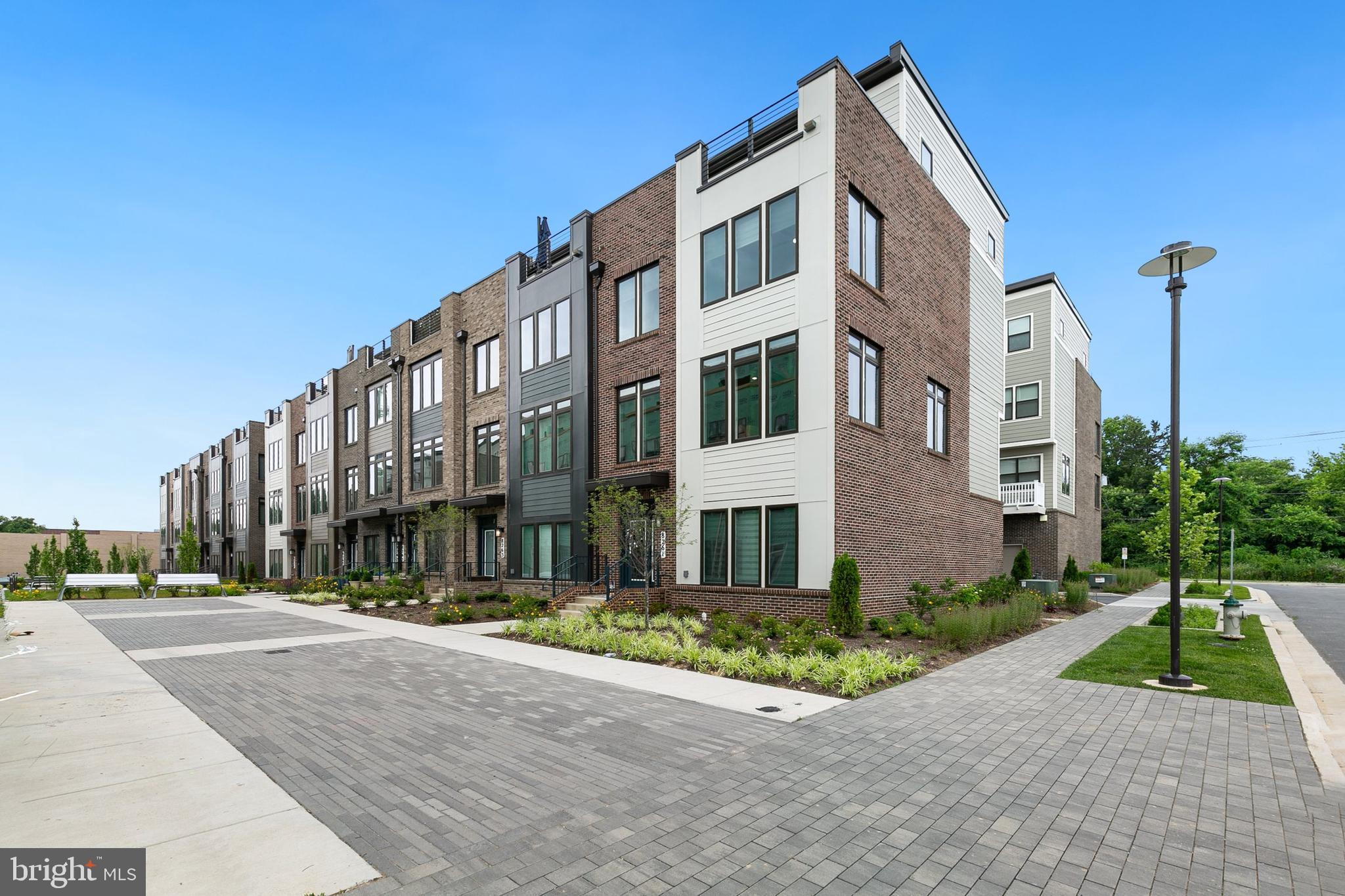 SHADY GROVE - Residential