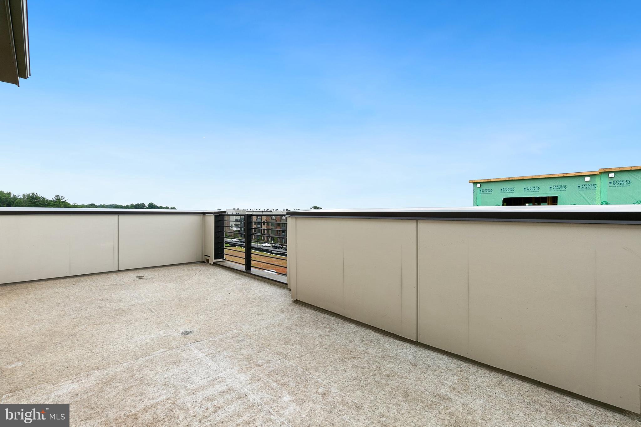 SHADY GROVE - Residential