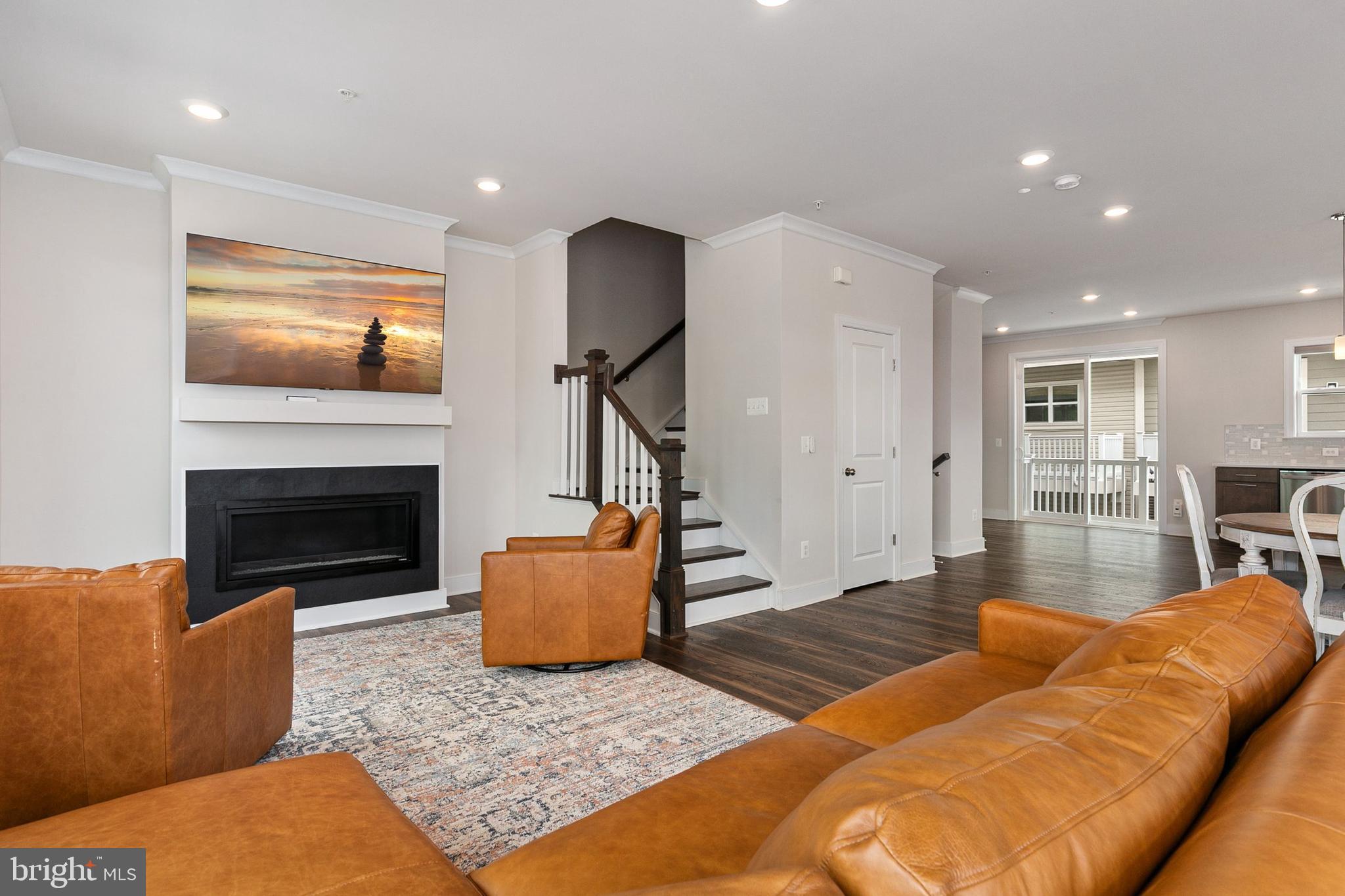 SHADY GROVE - Residential