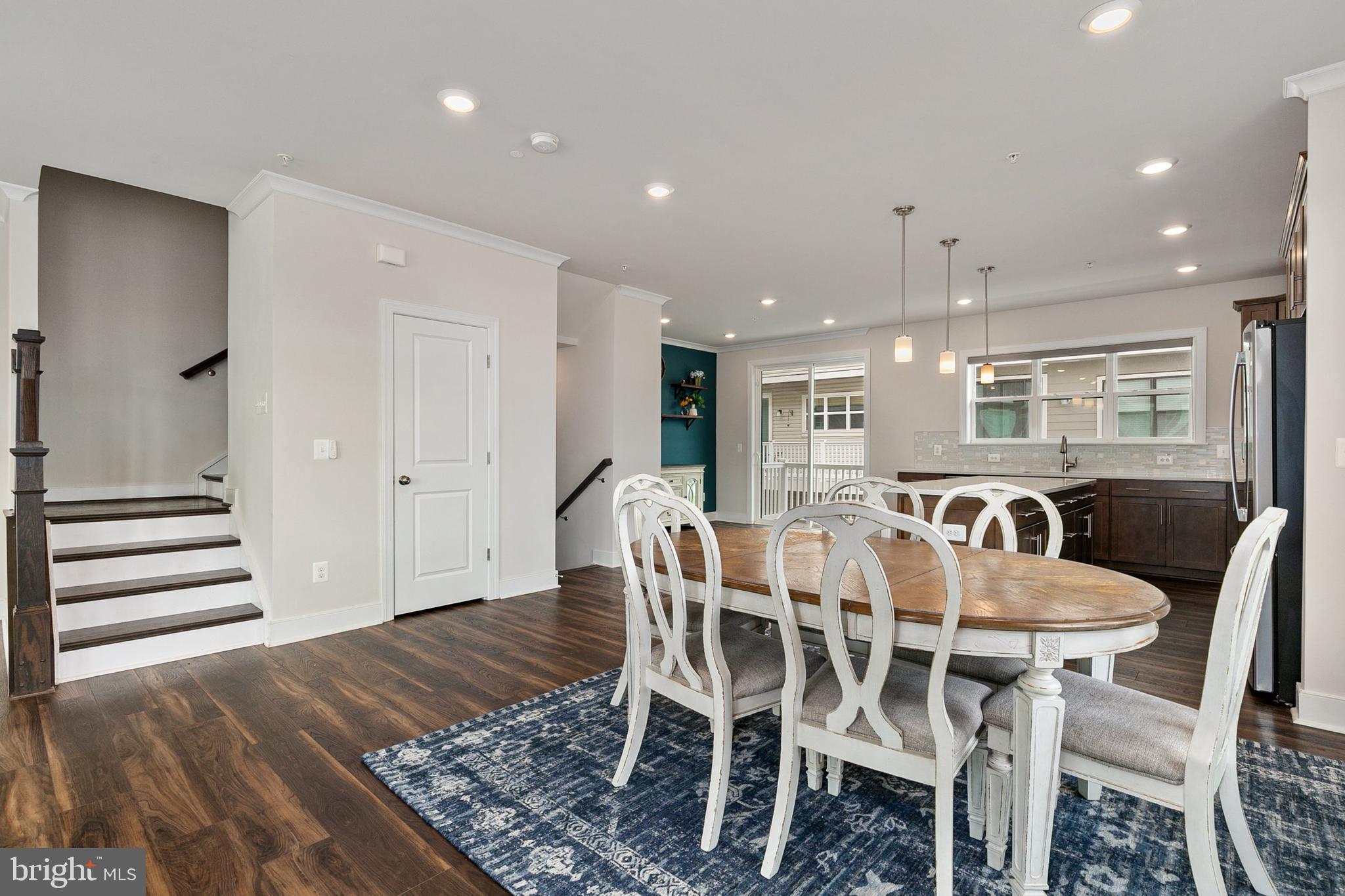 SHADY GROVE - Residential