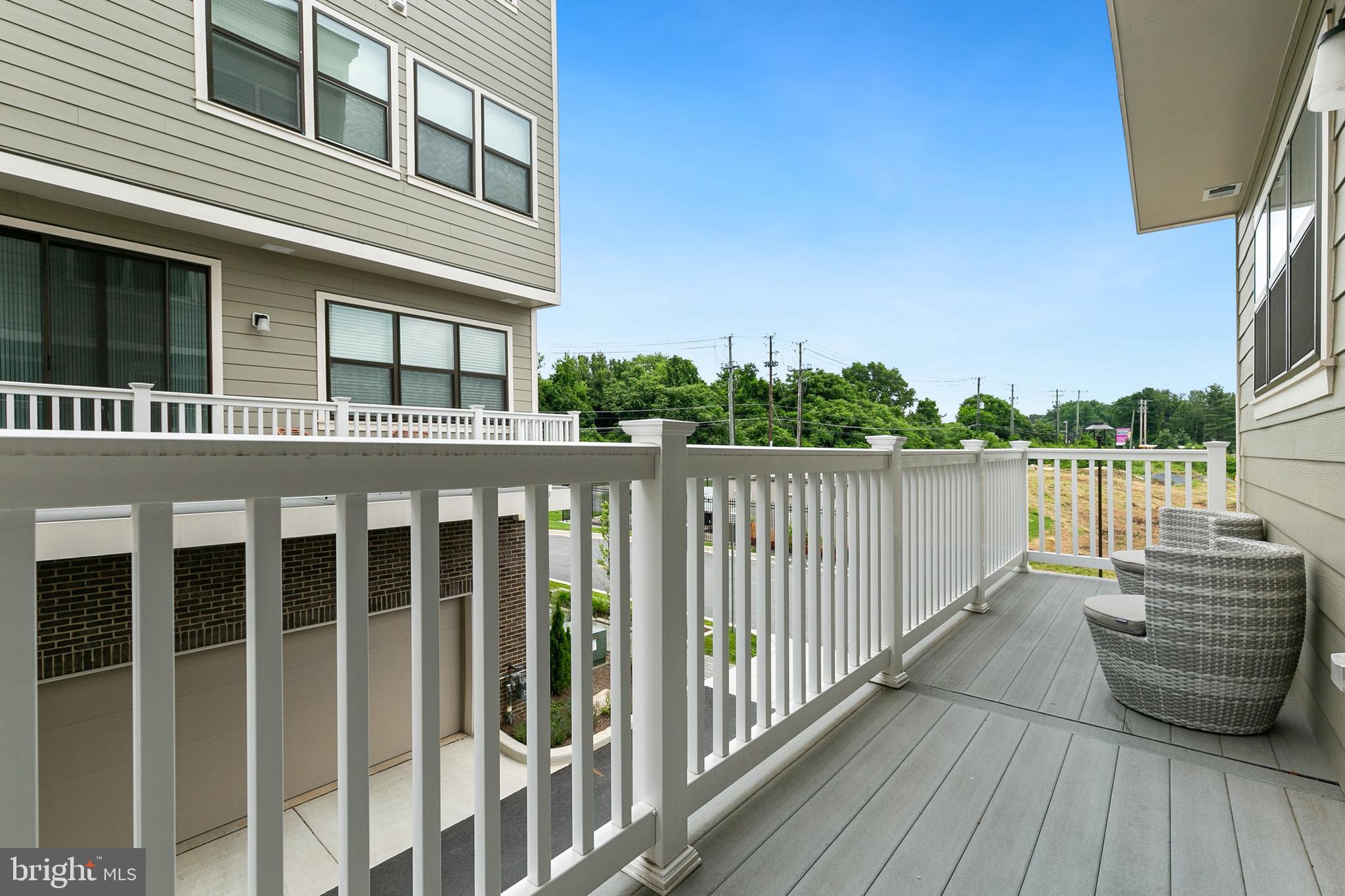 SHADY GROVE - Residential