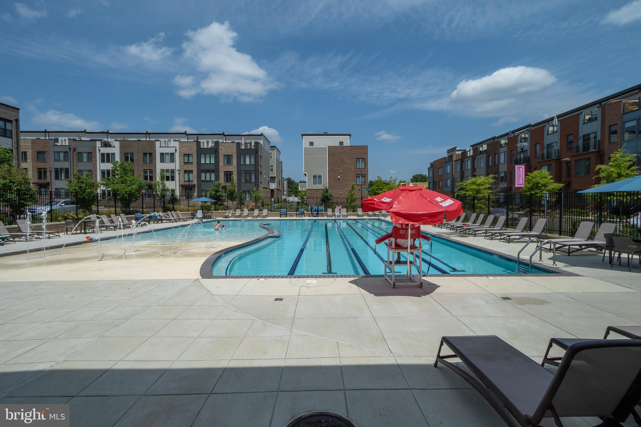 SHADY GROVE - Residential