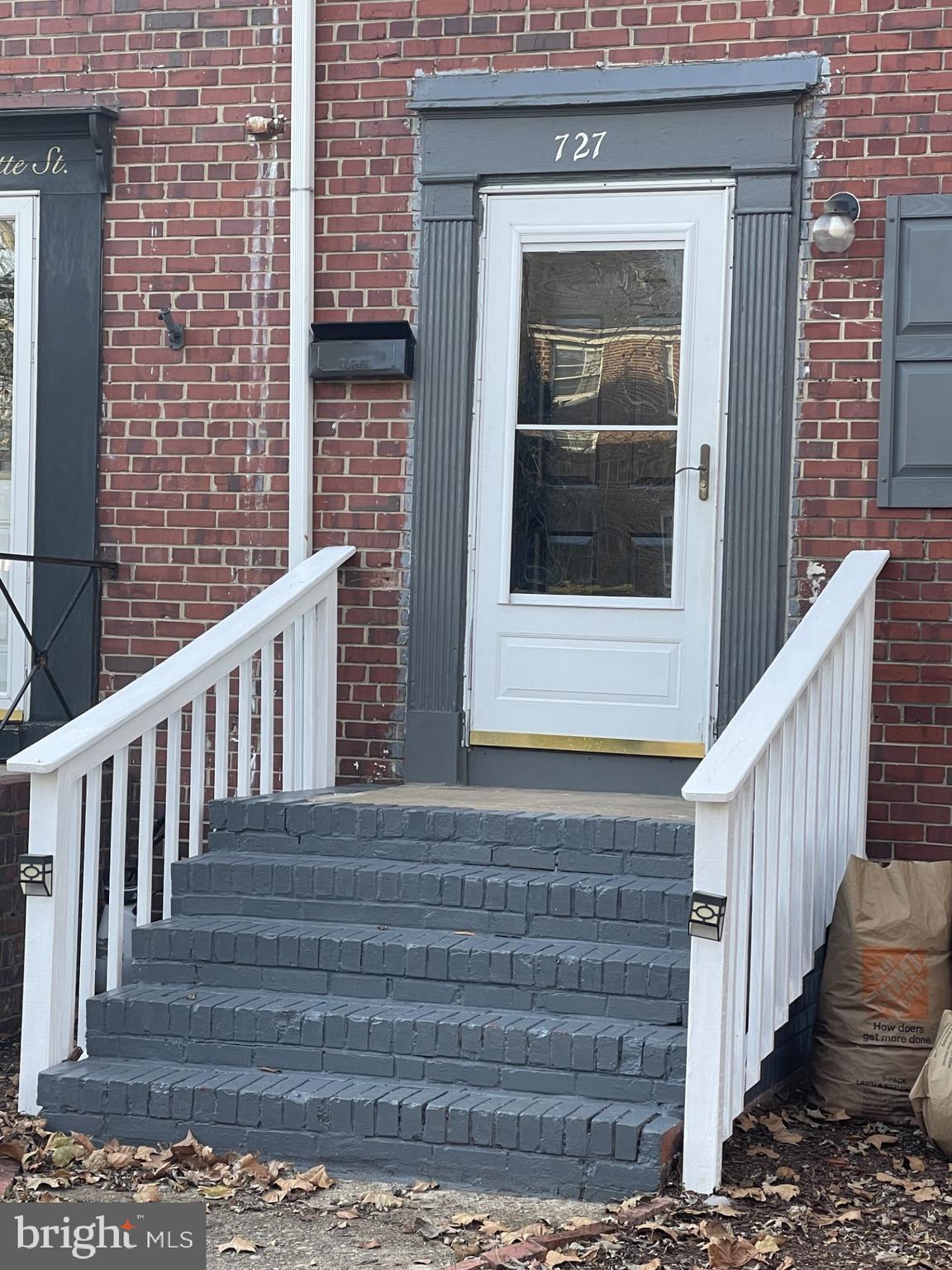 FAYETTE COURT - Residential Lease