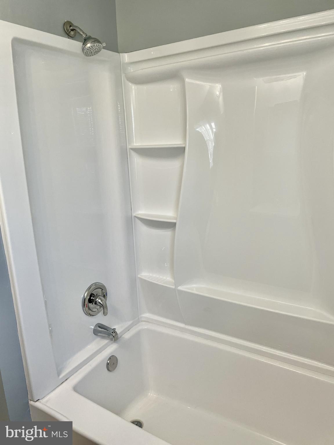 FAYETTE COURT - Residential Lease