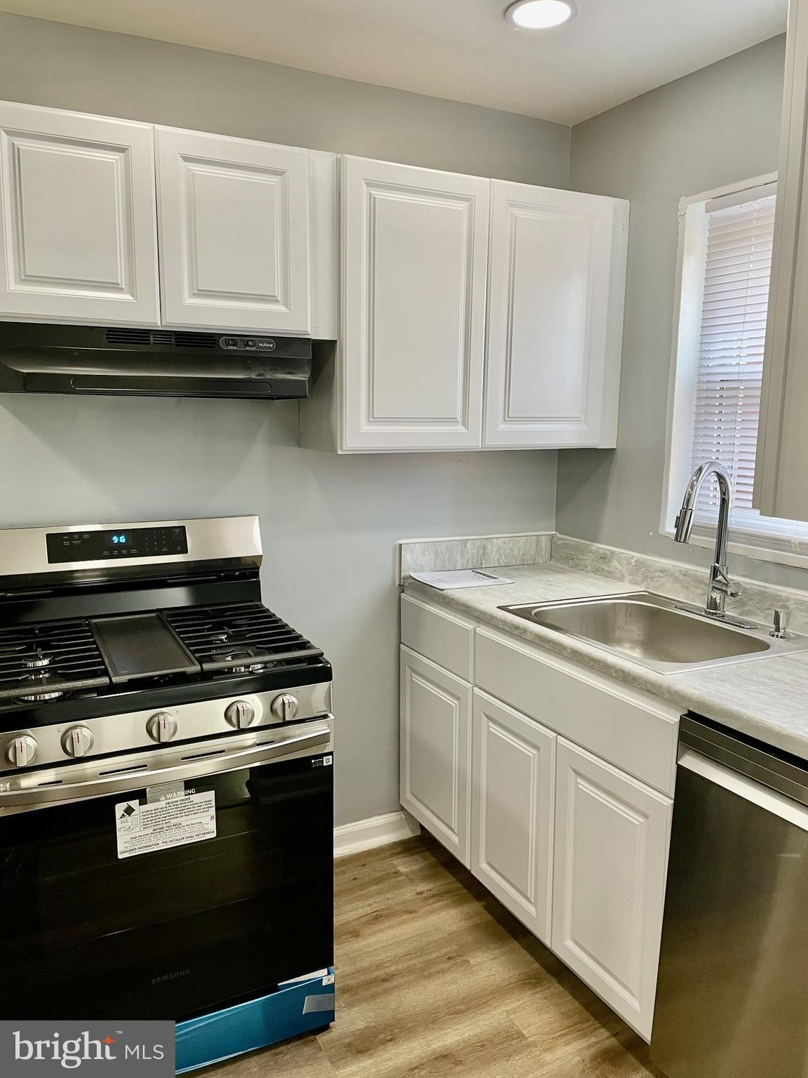 FAYETTE COURT - Residential Lease