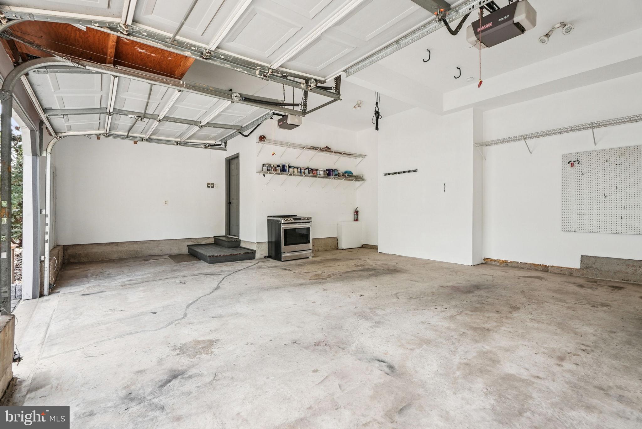 BUCKS CTY COUNTRYC - Residential