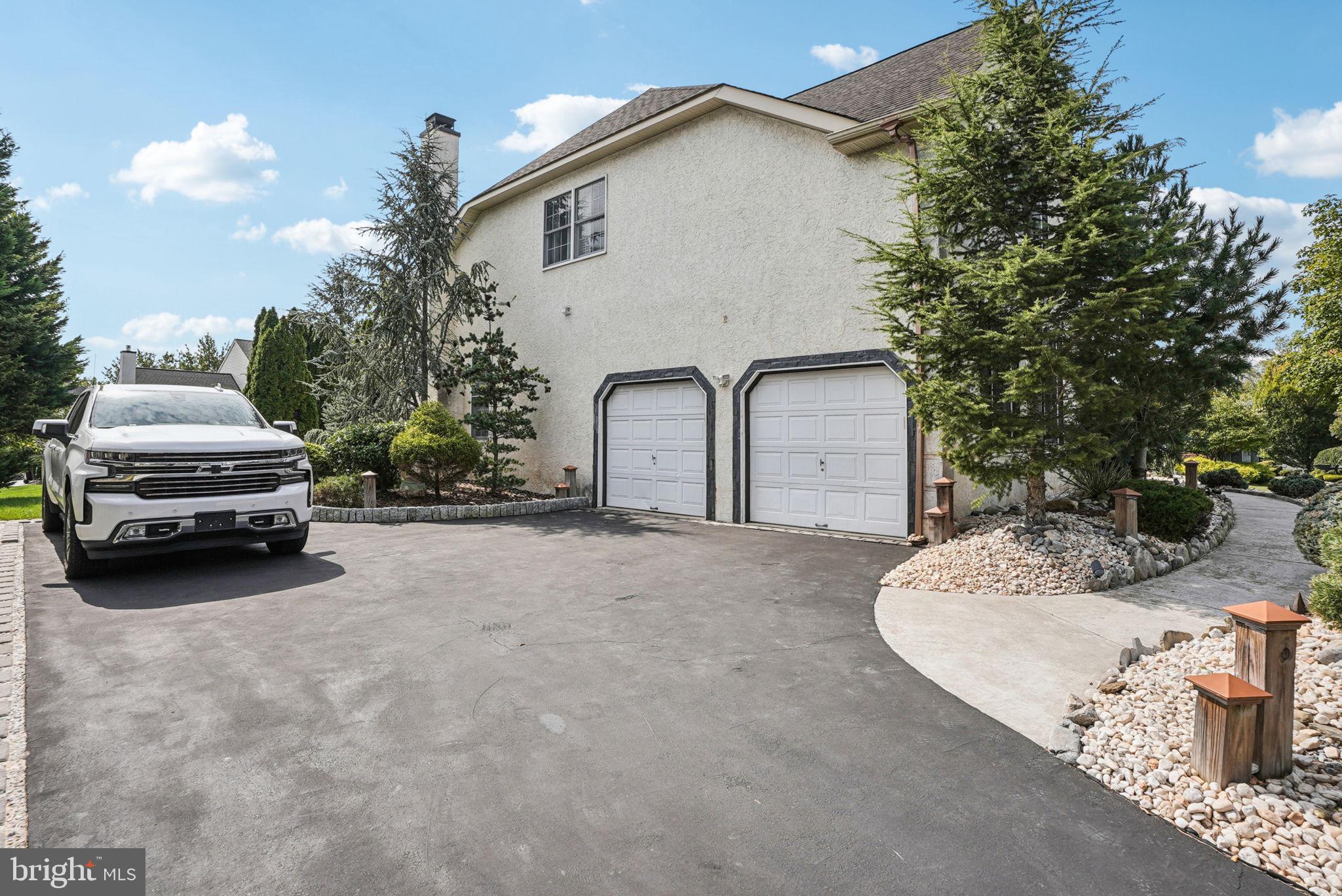 BUCKS CTY COUNTRYC - Residential