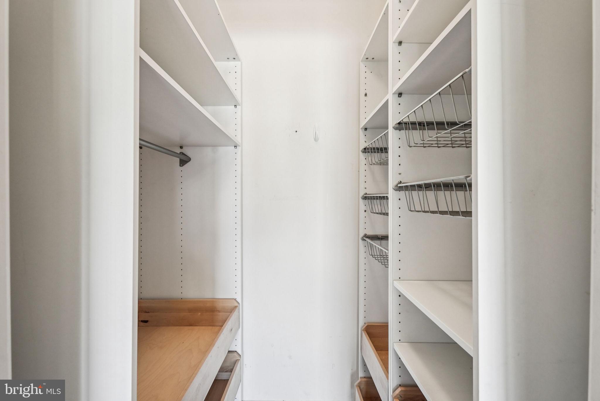 BUCKS CTY COUNTRYC - Residential