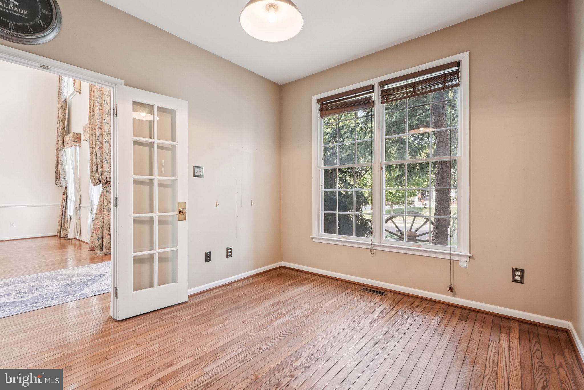 BUCKS CTY COUNTRYC - Residential