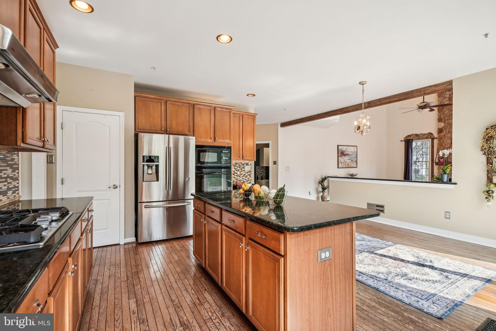 BUCKS CTY COUNTRYC - Residential