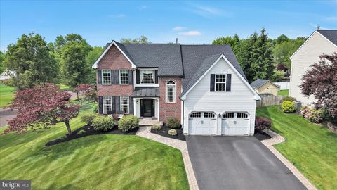 Homes For Sale - 106 Woodbridge Court<br/> SELLERSVILLE, PA 18960