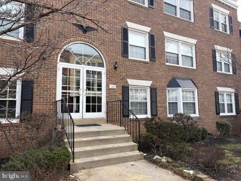 Condo For Sale - 100 Church Street #A-203<br/> VIENNA, VA 22180
