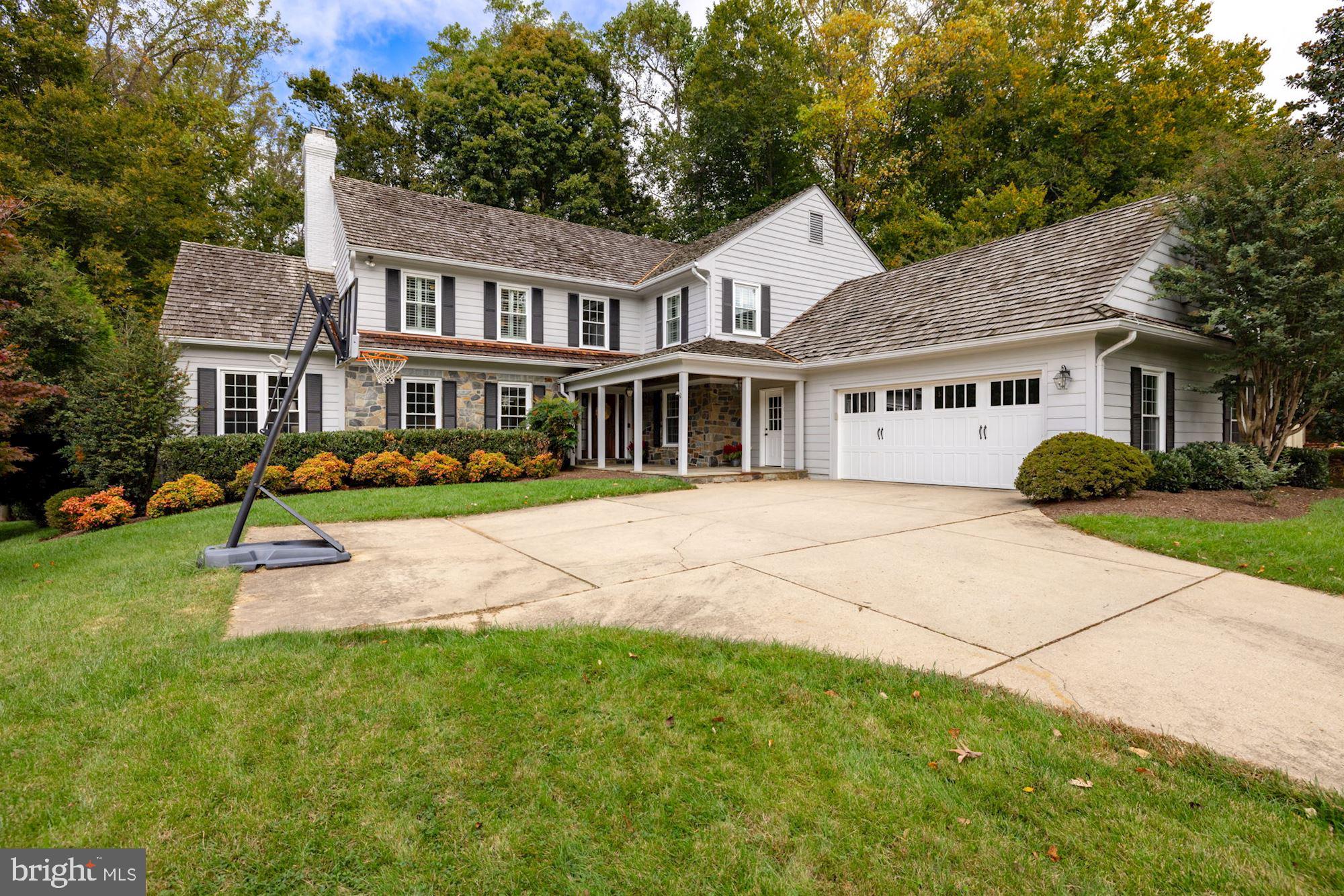 RIVER FALLS - Residential