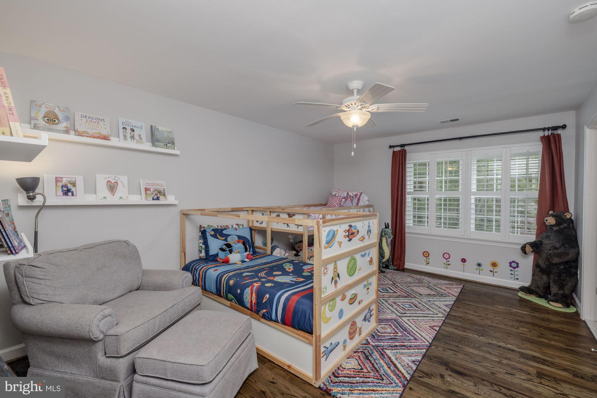 RIVER FALLS - Residential