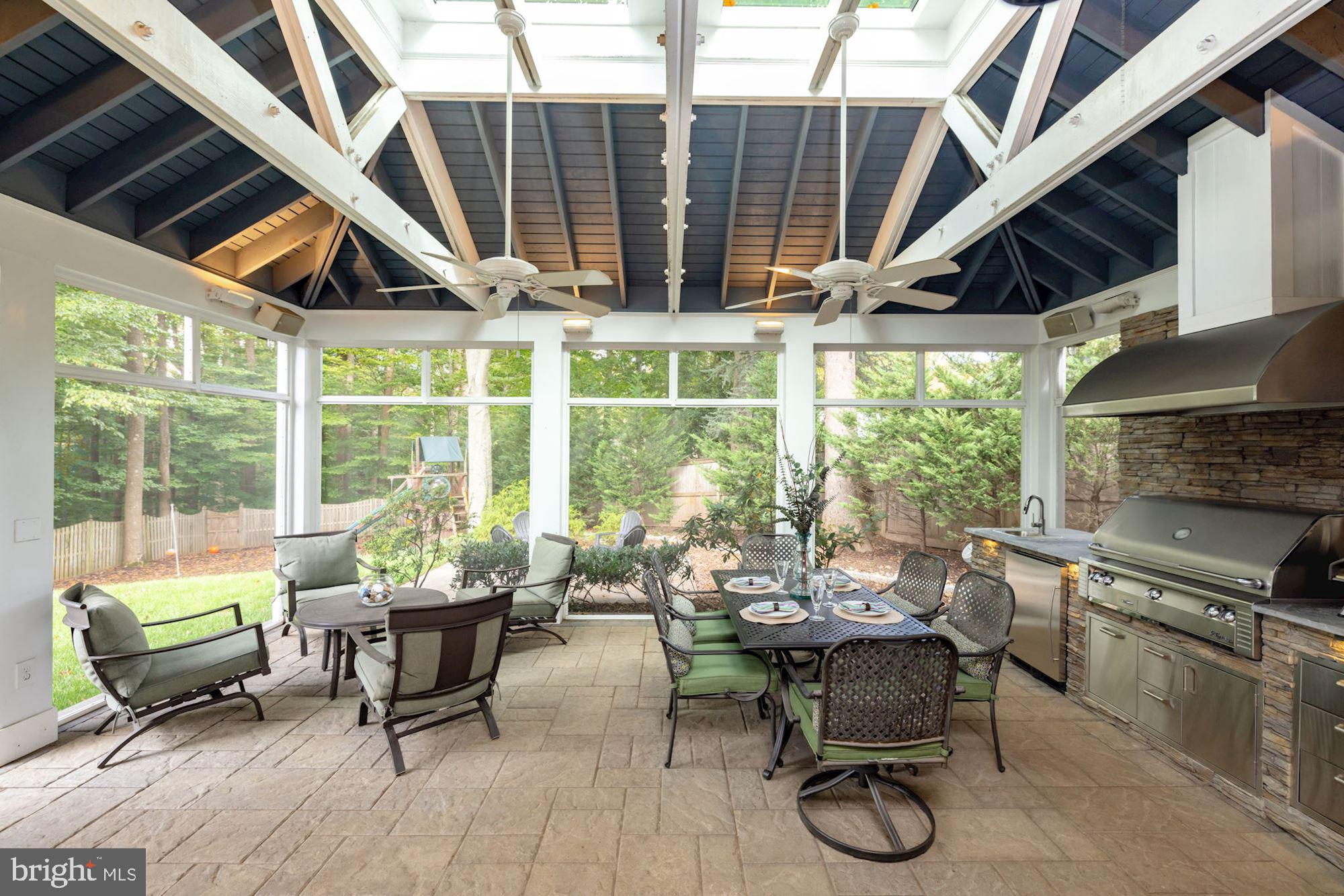 RIVER FALLS - Residential