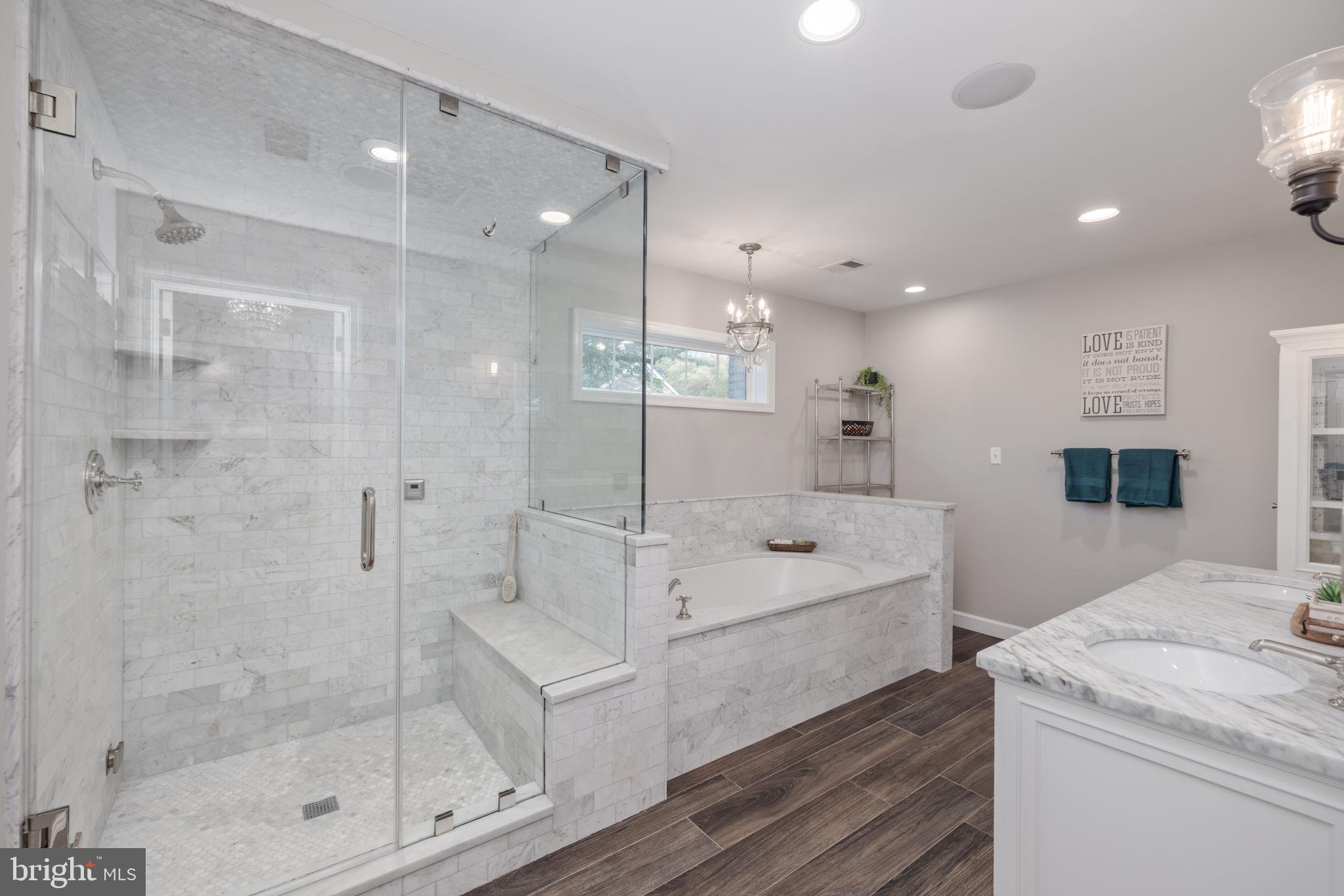 RIVER FALLS - Residential