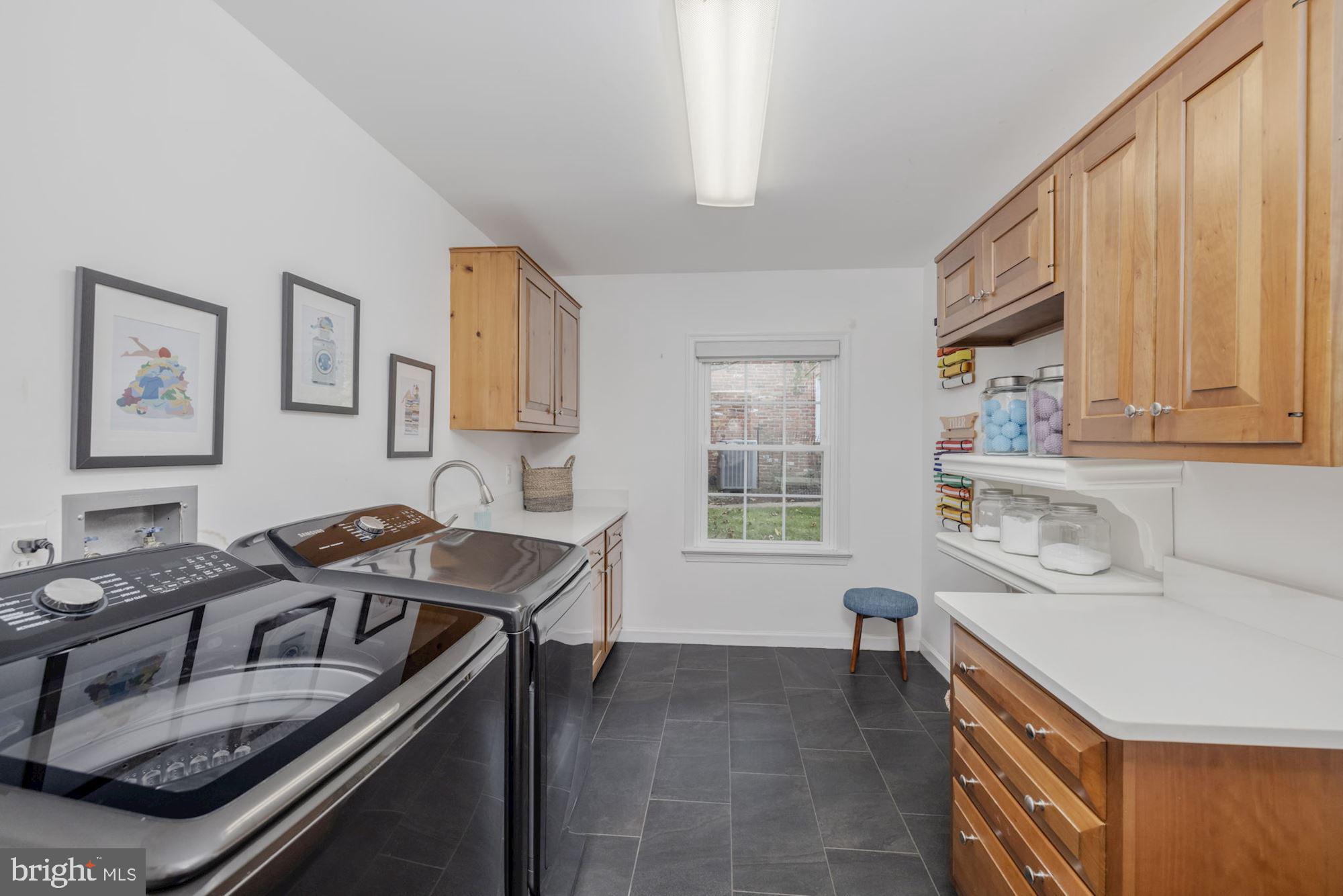 RIVER FALLS - Residential