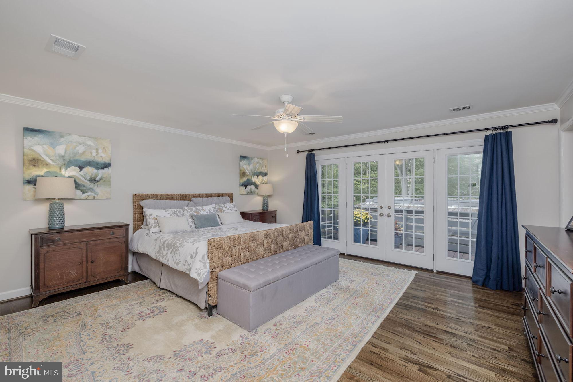 RIVER FALLS - Residential