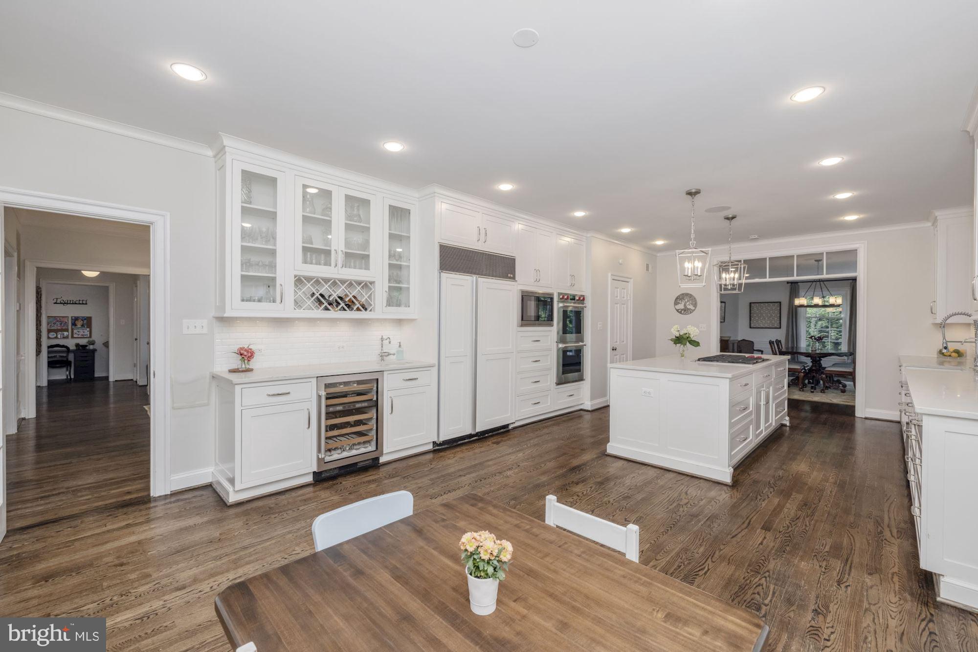 RIVER FALLS - Residential