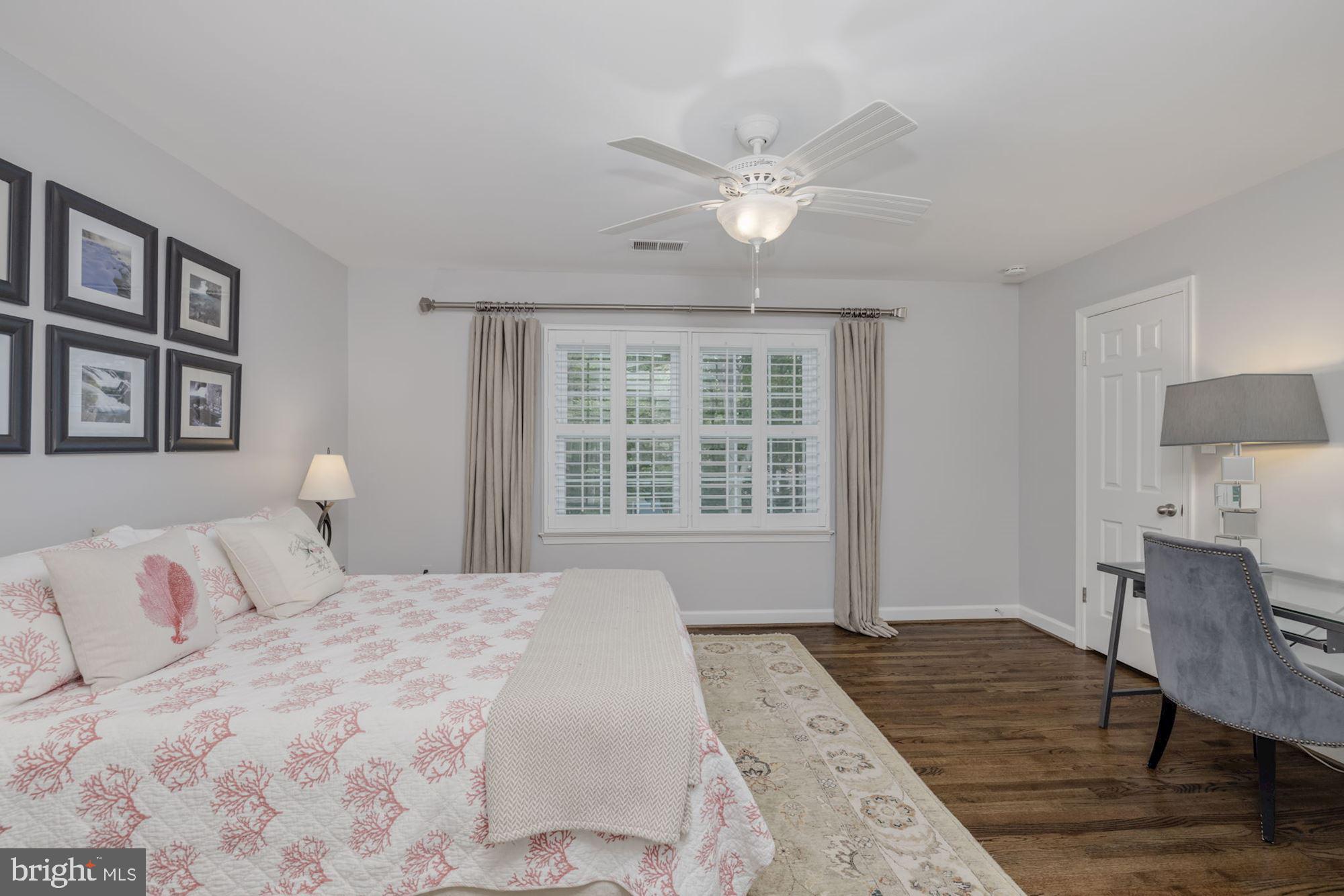 RIVER FALLS - Residential